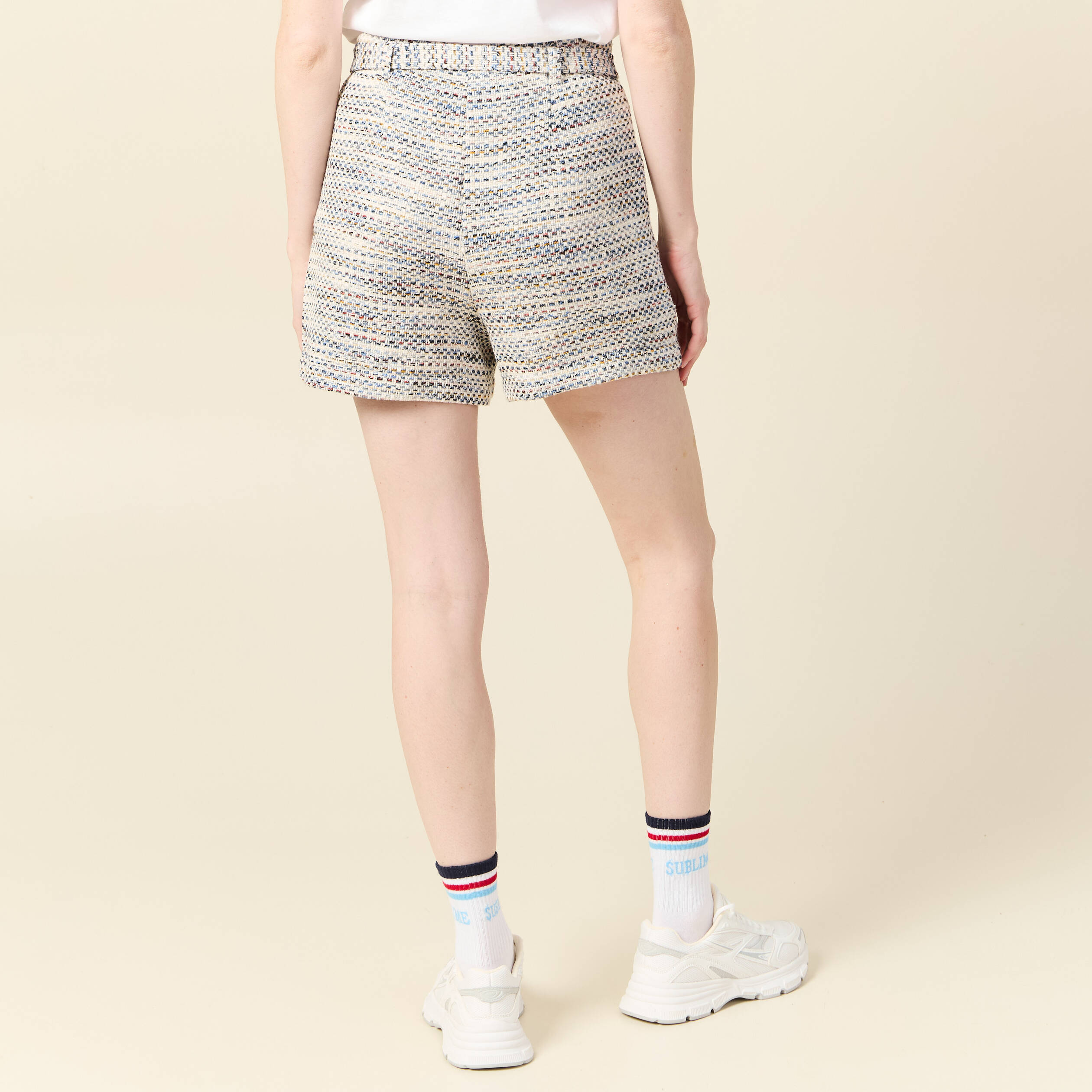 short ajuste taille haute creme femme Short ajusté taille haute creme femme