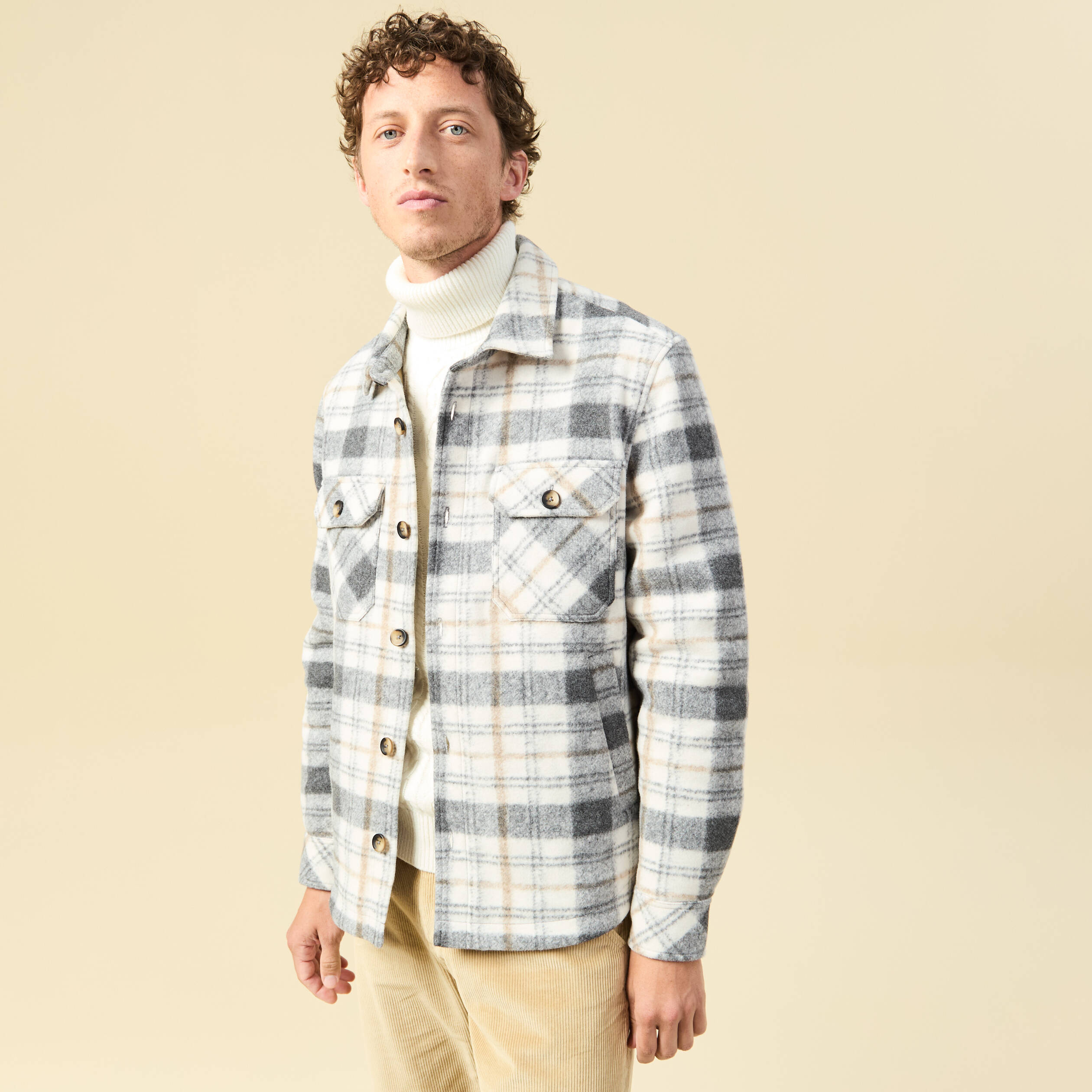 Surchemise oversize courte doubl&eacute;e gris homme