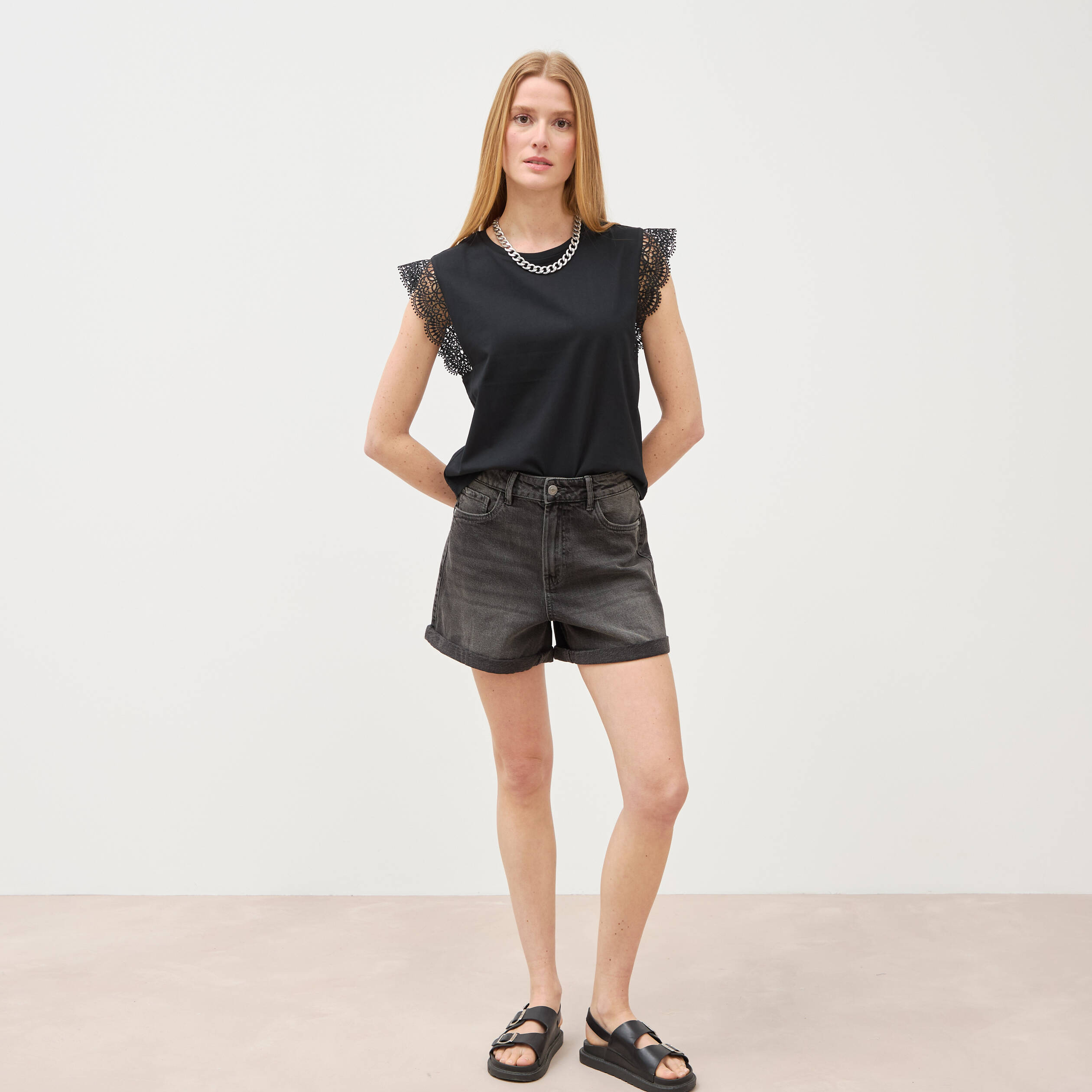 T-shirt manches courtes noir femme