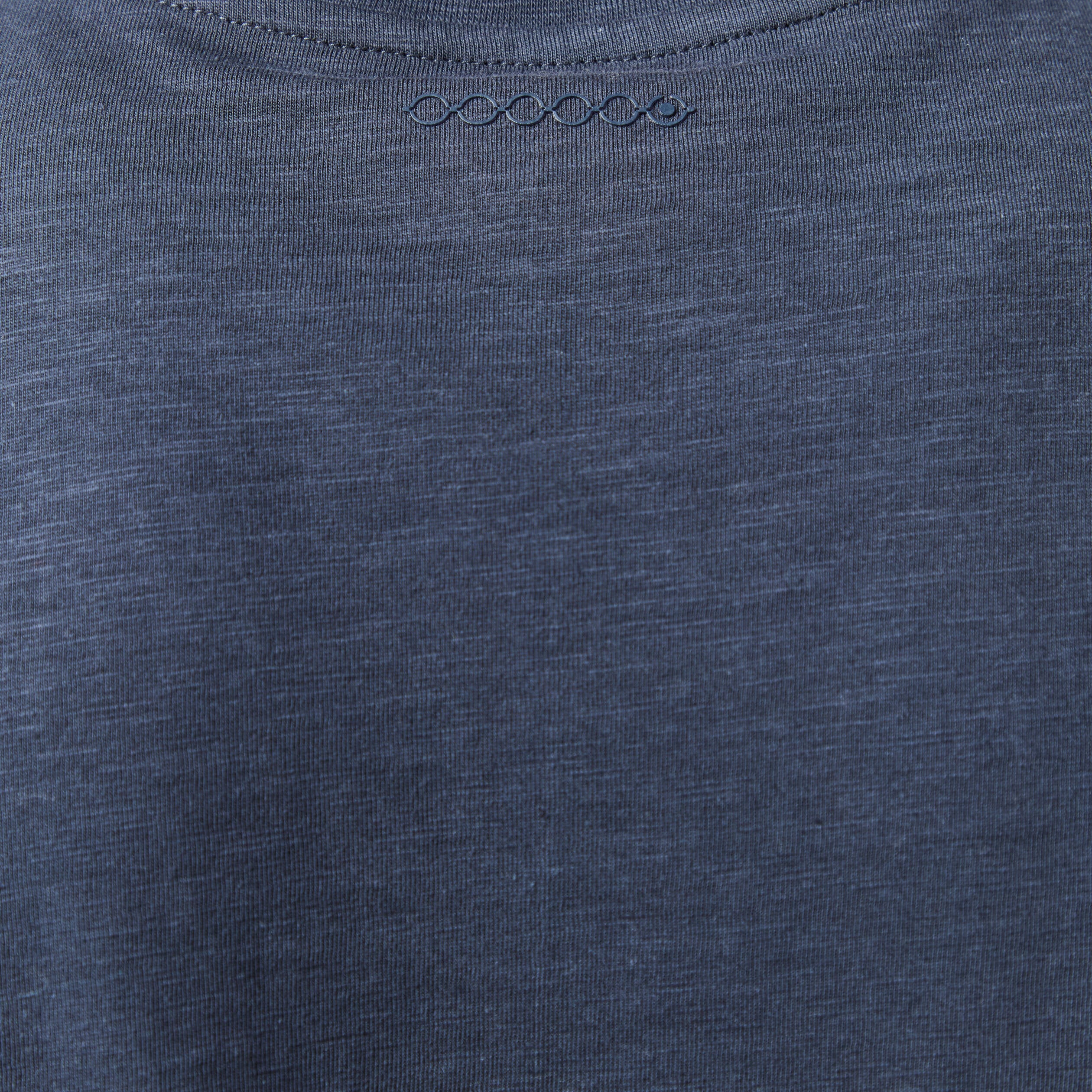 T-shirt ajust&eacute; col rond manches courtes bleu marine homme