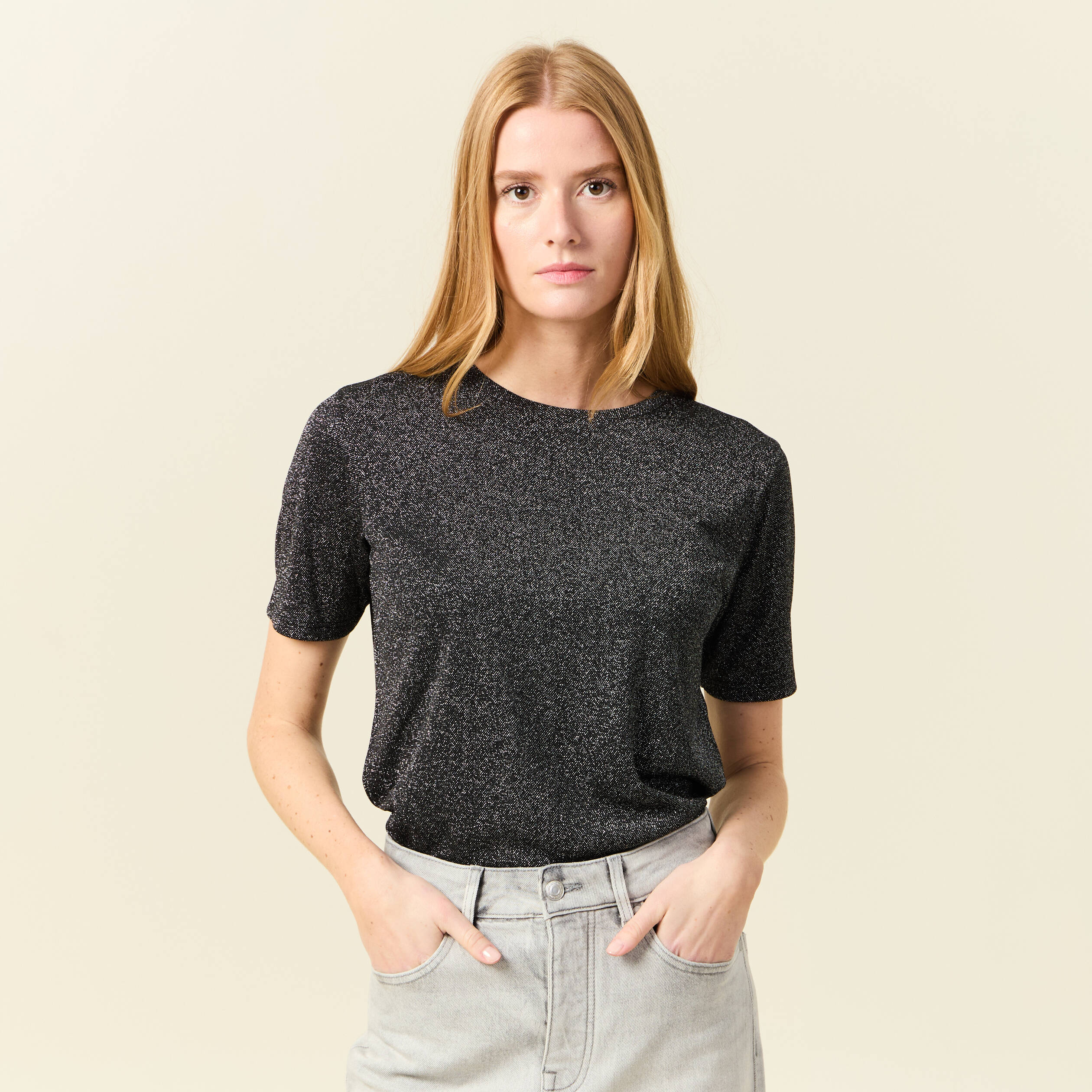 T-shirt manches courtes gris foncé femme