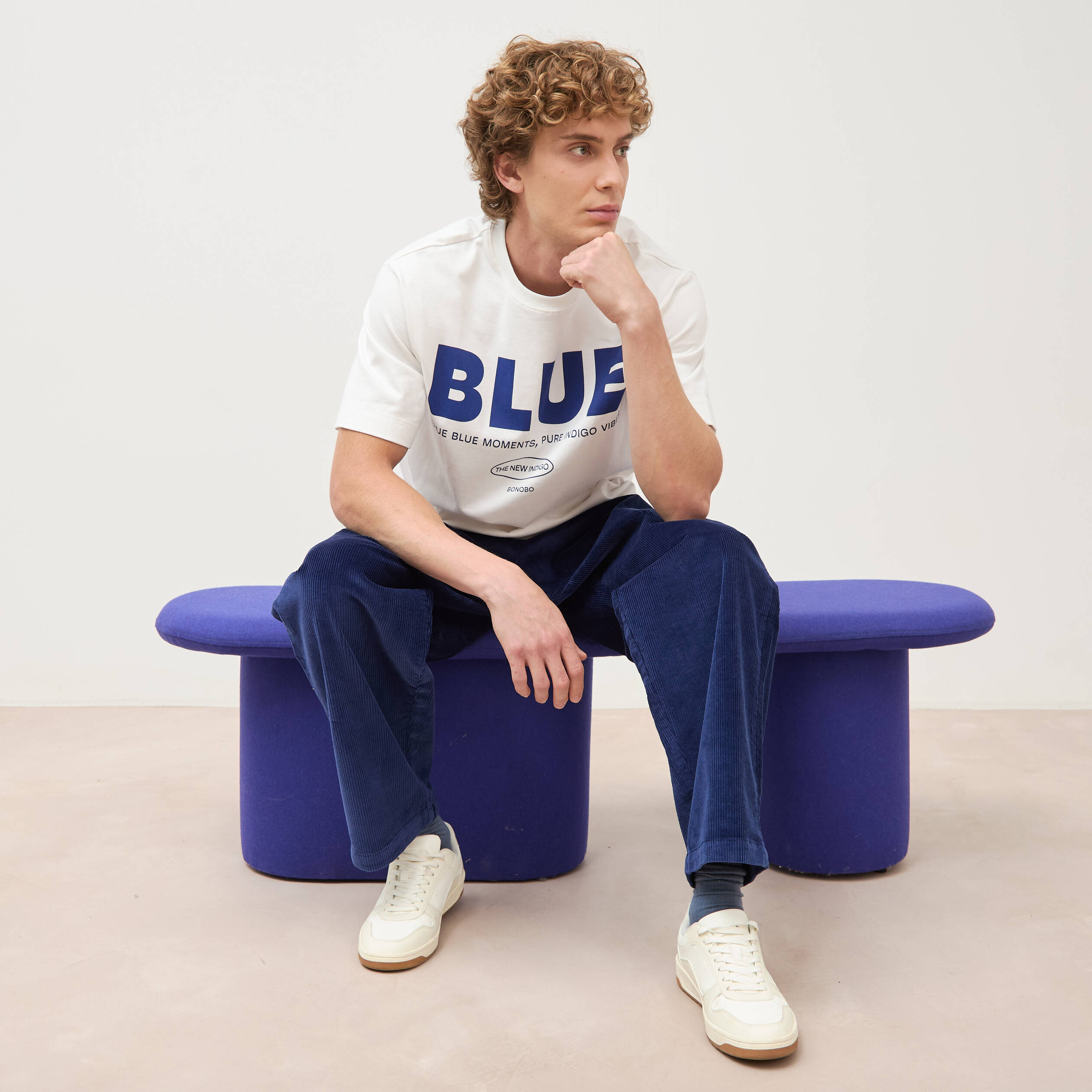 Pantalon large en velours longueur 32 bleu fonc&eacute; homme