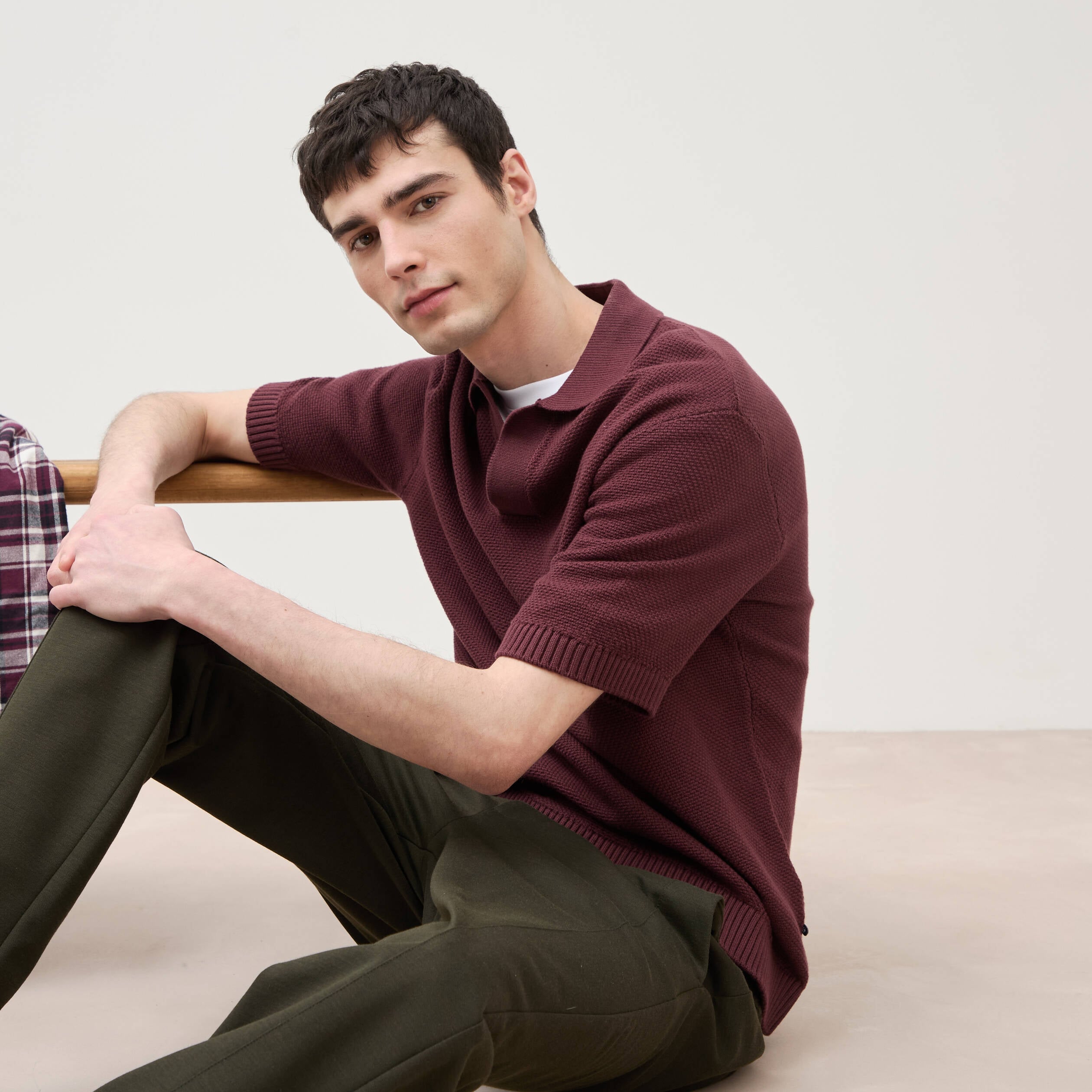 Polo ample col cubain manches courtes prune homme