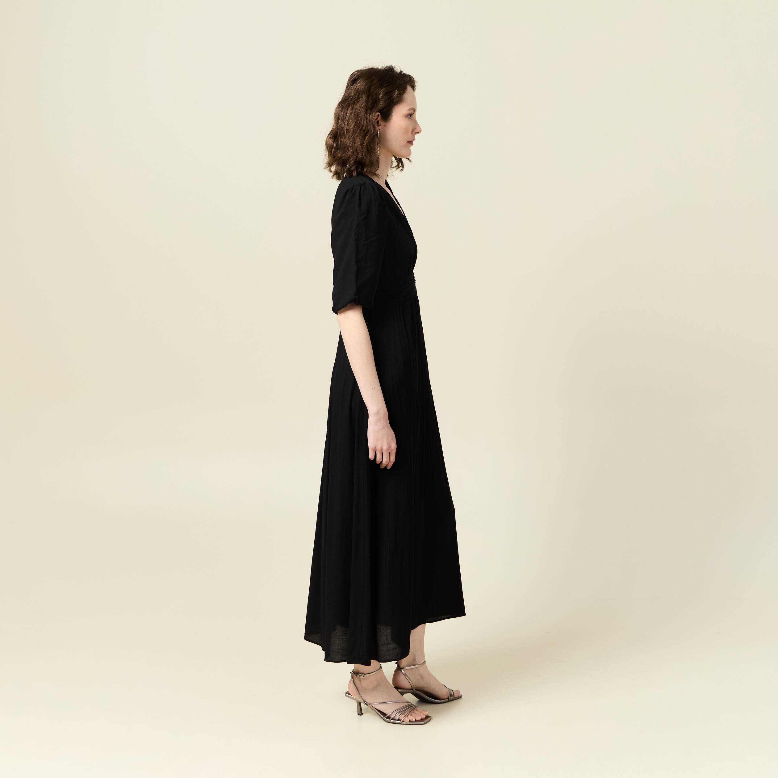 robe longue evasee noir femme Robe longue évasée noir femme