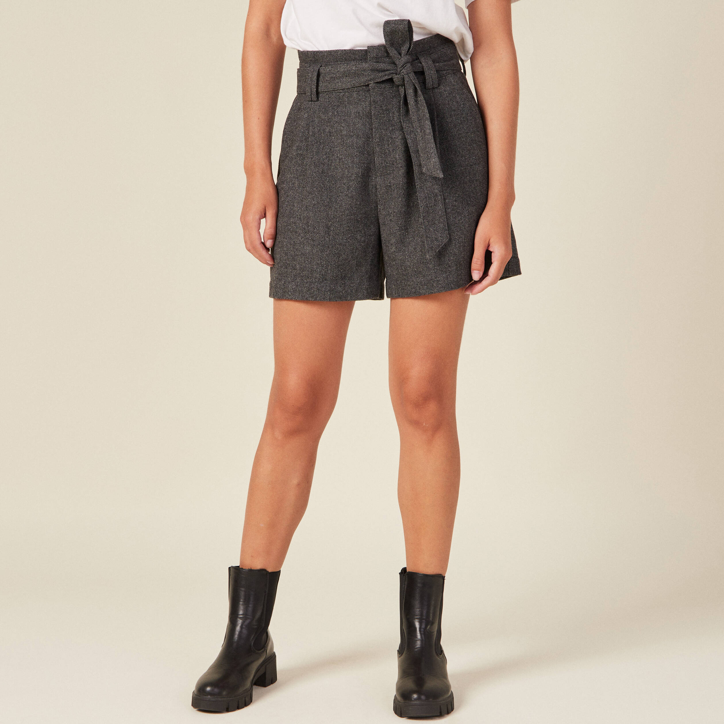 short paperbag taille haute gris fonce femme Short paperbag taille haute gris foncé femme