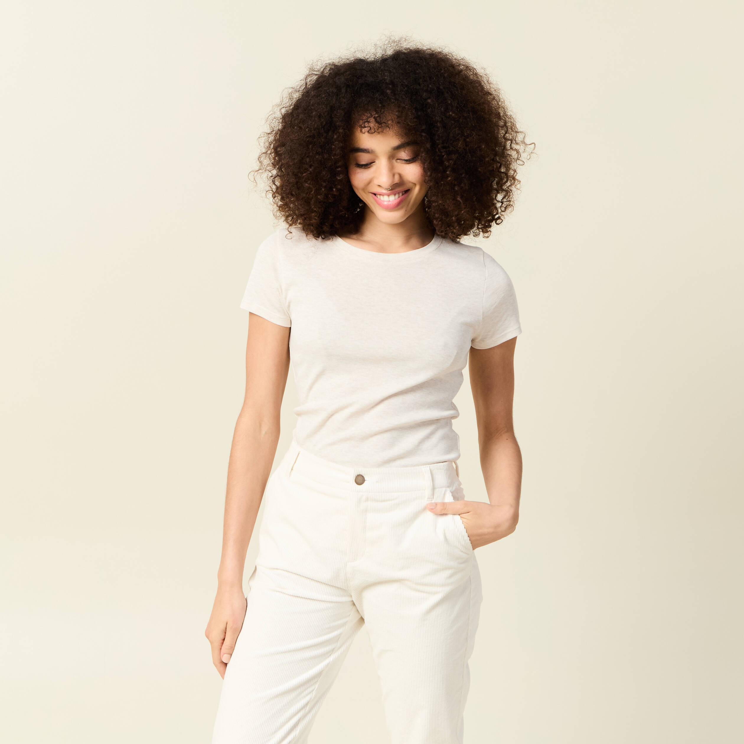 short cintre manches courtes col rond beige femme Short cintré manches courtes col rond beige femme