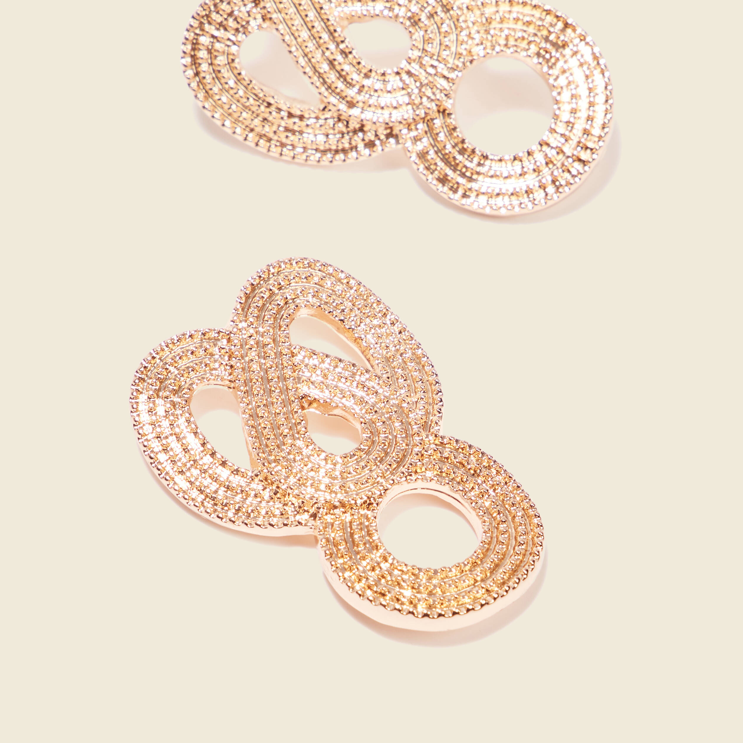 boucles doreilles pendantes couleur or femme Boucles d'oreilles pendantes couleur or femme