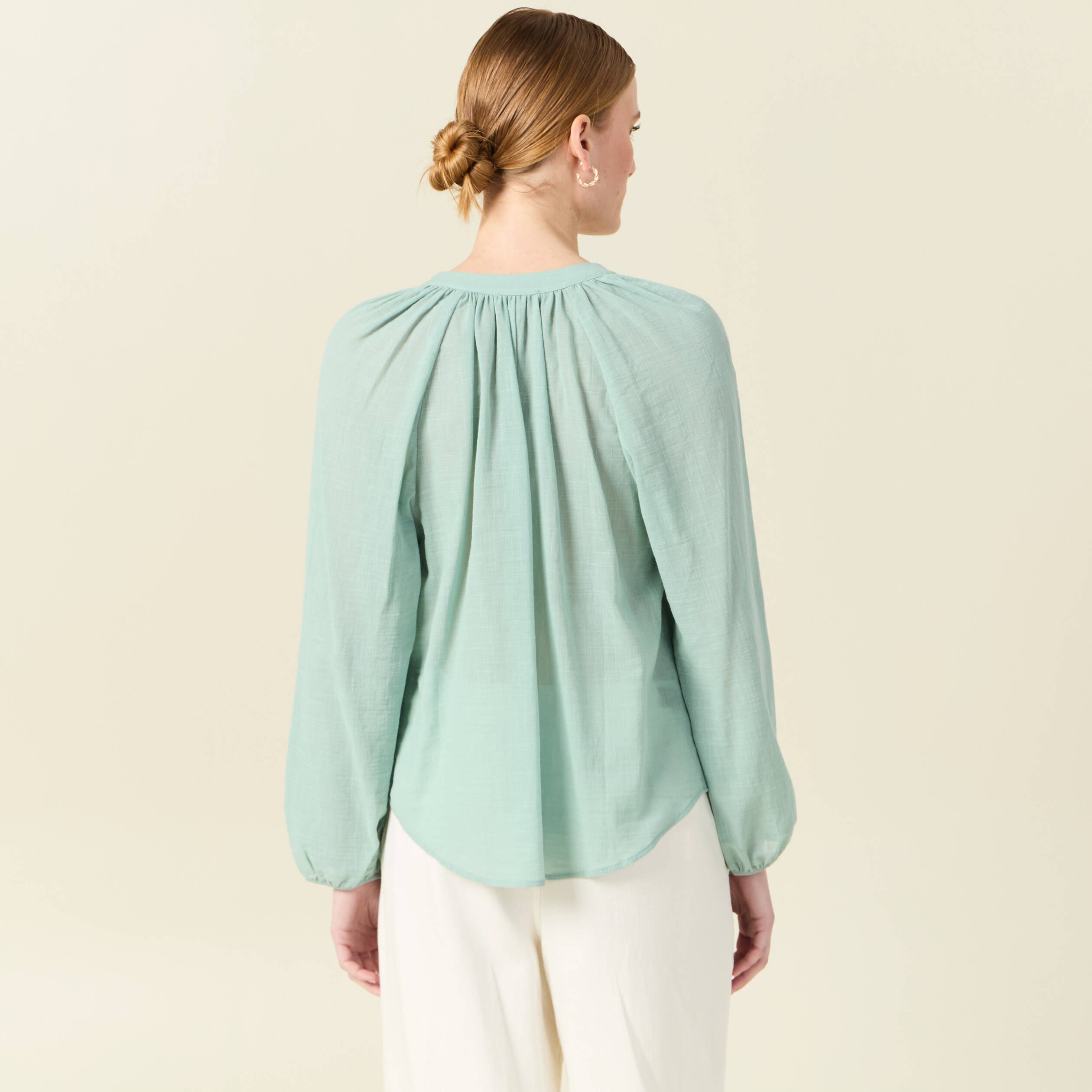 chemise manches longues vert pastel femme Chemise manches longues vert pastel femme