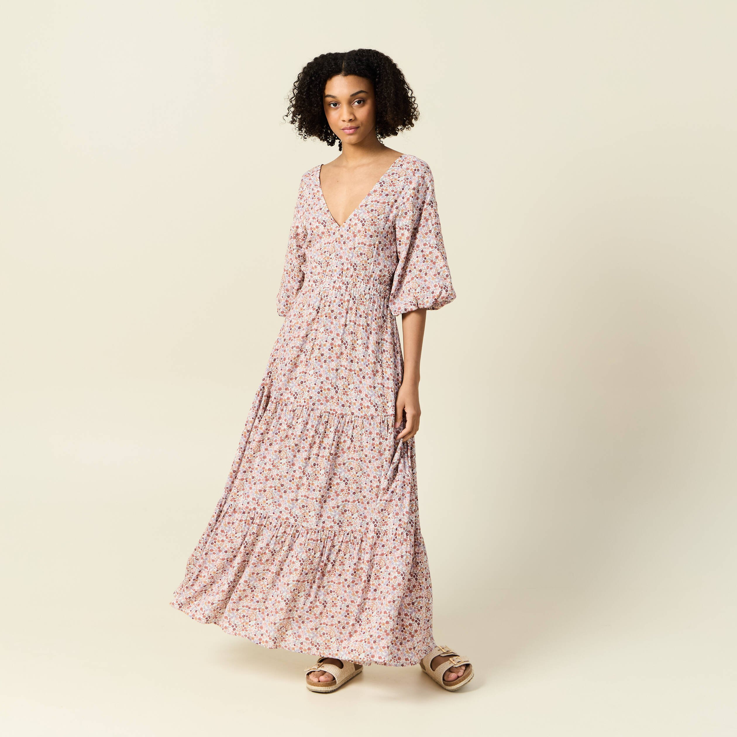 robe longue evasee ivoire femme Robe longue évasée ivoire femme