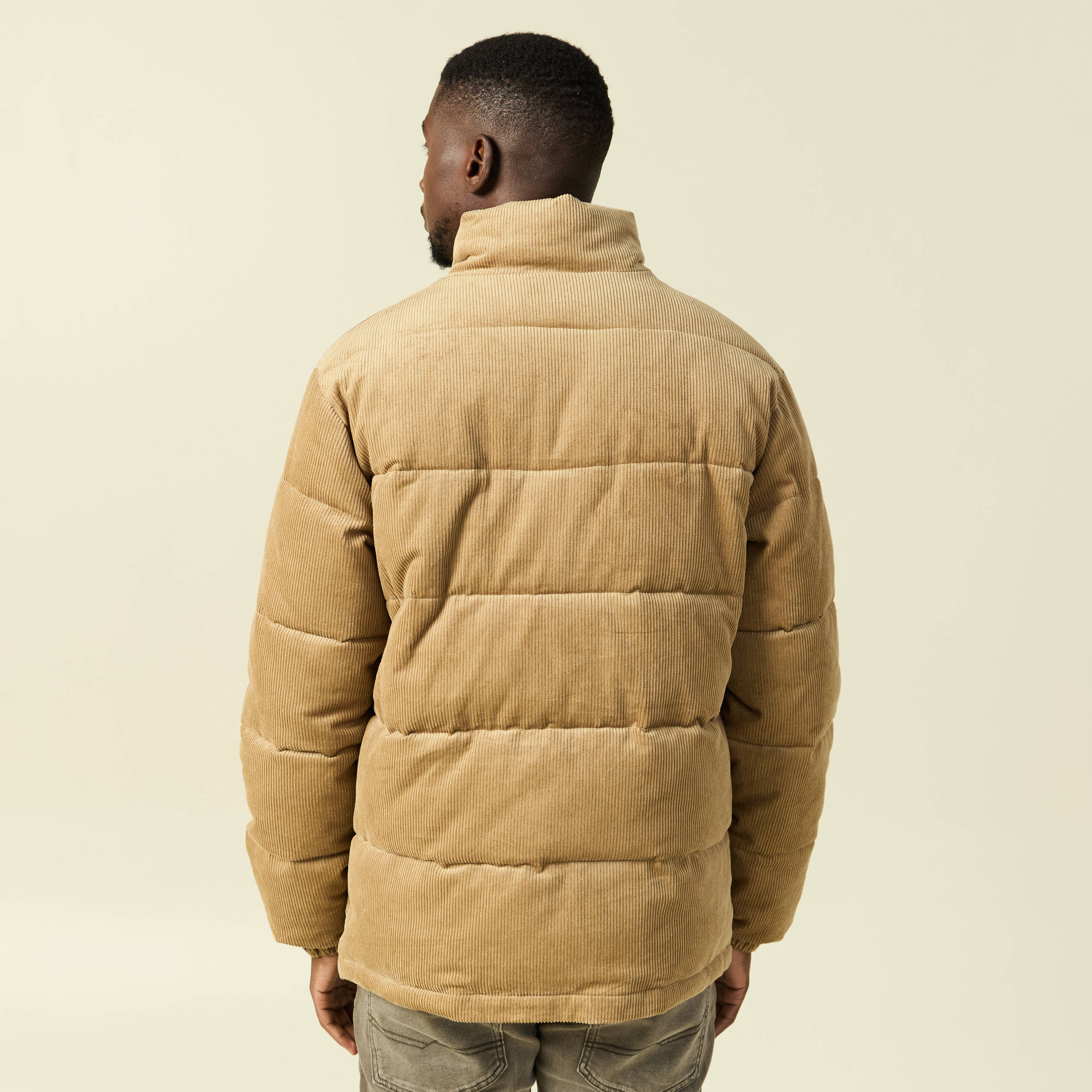 Doudoune col montant manches longues beige homme