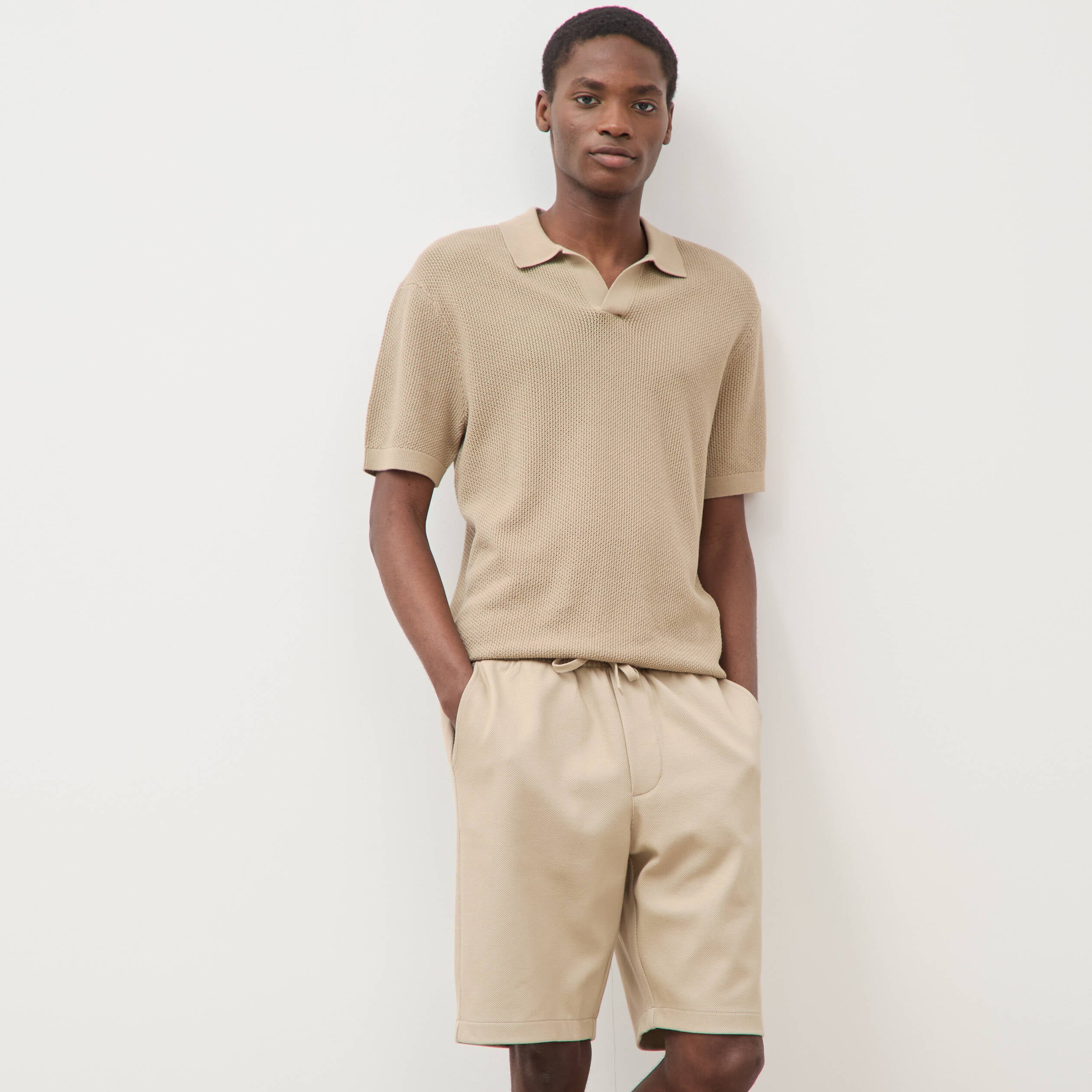 Bermuda droit &eacute;lastiqu&eacute; beige homme