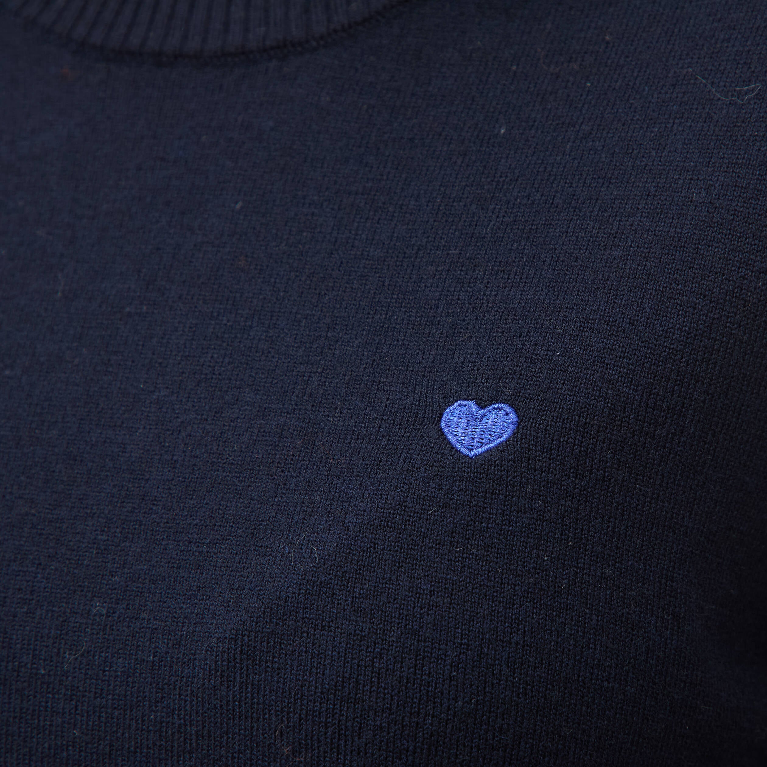 Pull fin col rond manches longues bleu fonc&eacute; femme