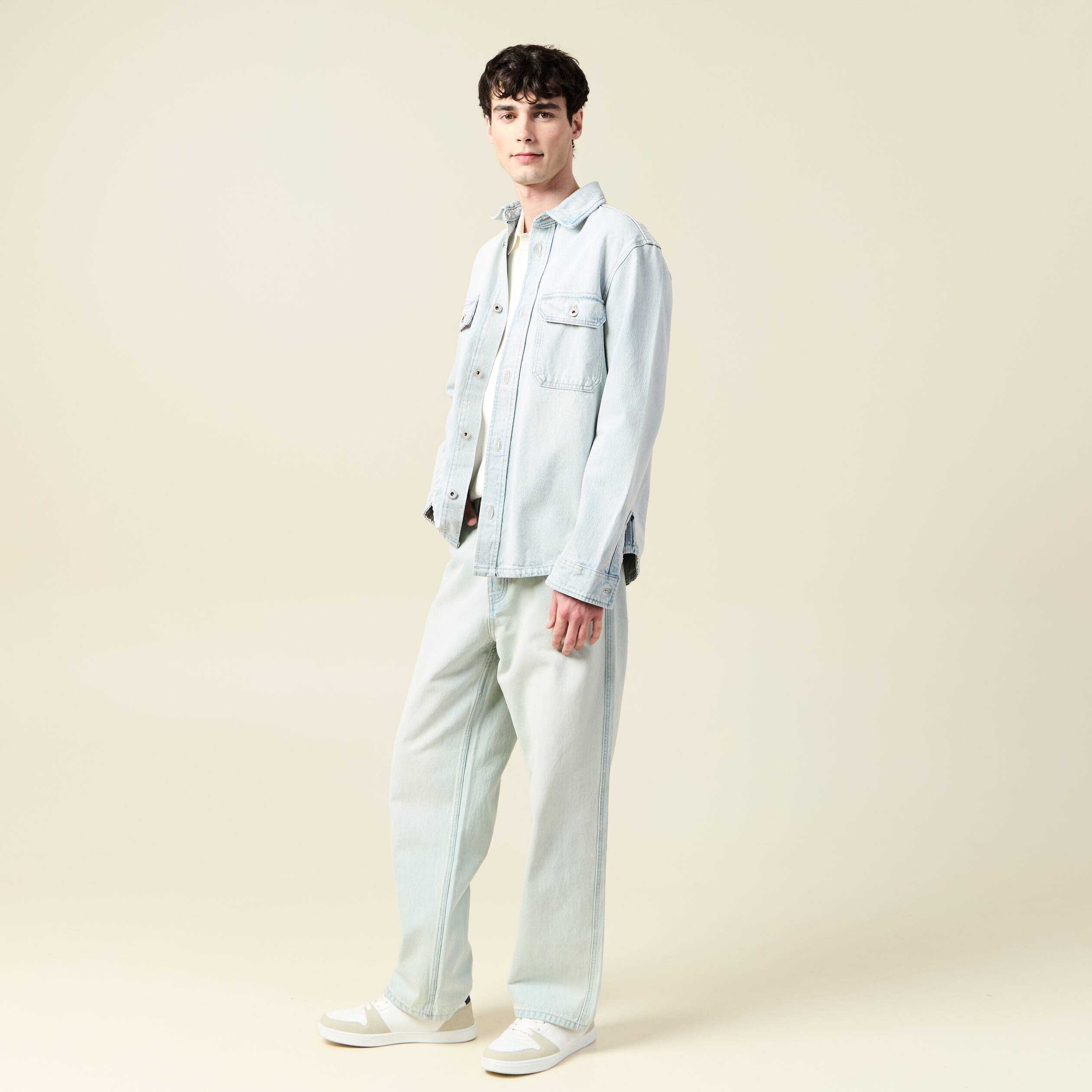 Jeans large 5 poches longueur 32 bleu ciel homme