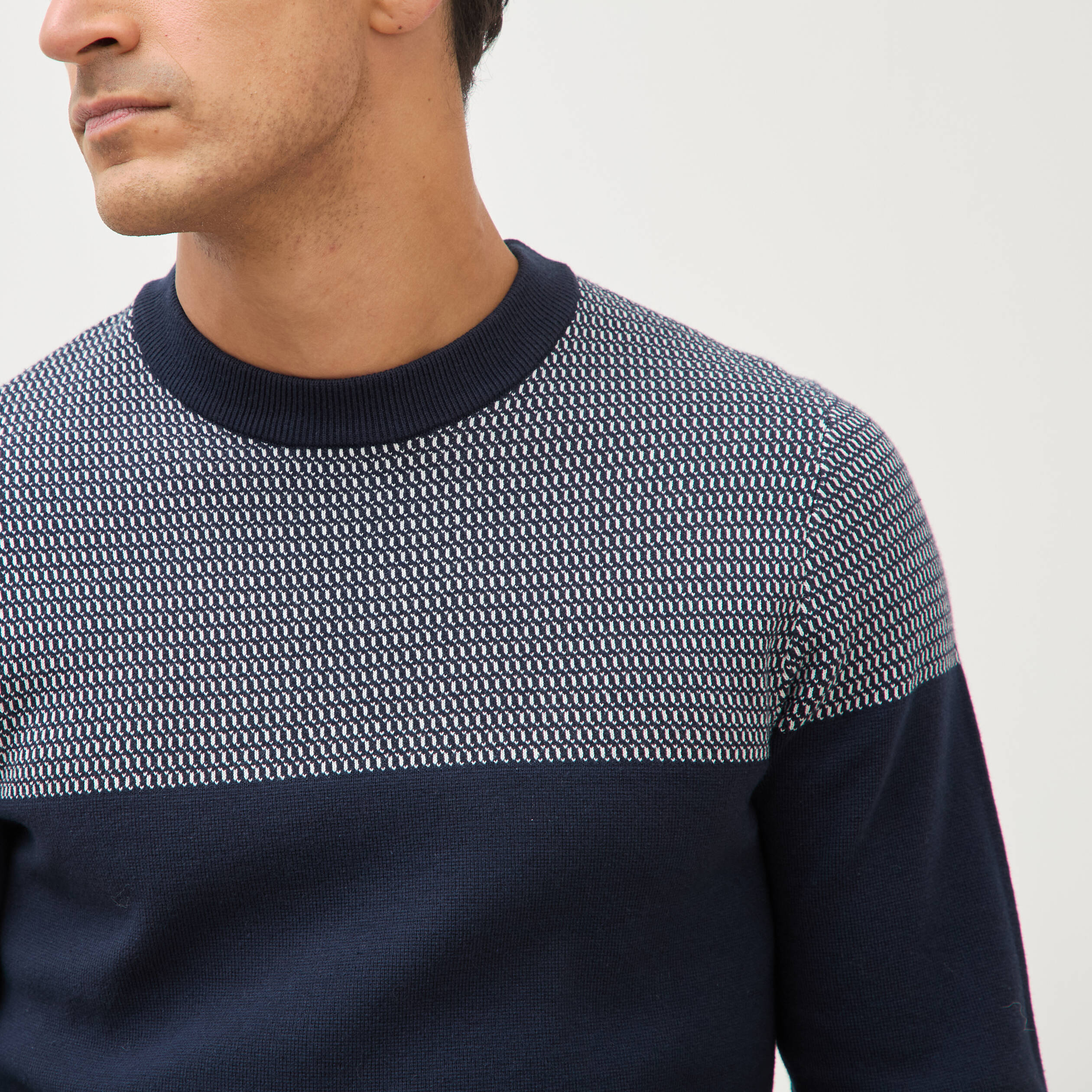 Pull droit fin col rond manches longues bleu marine homme