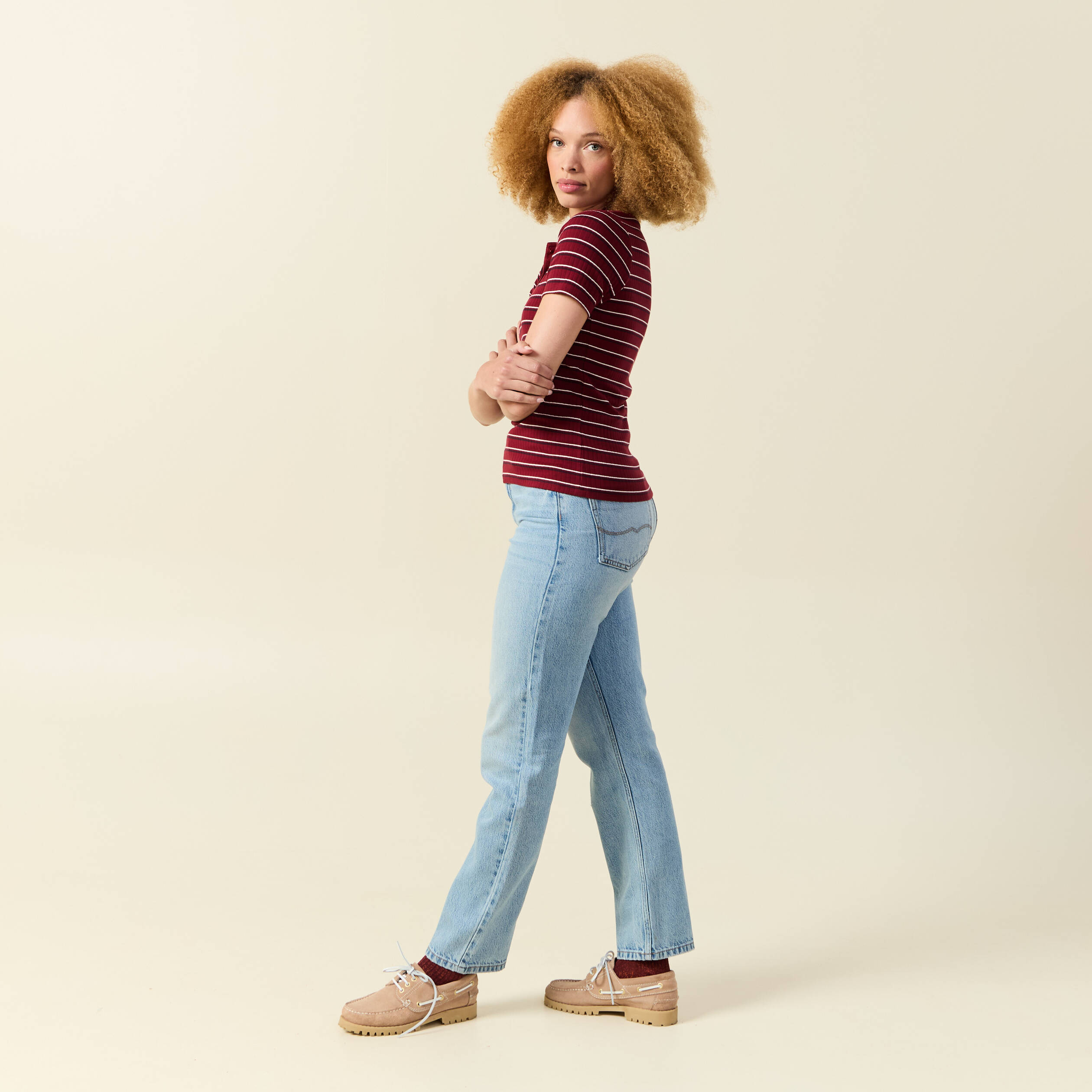 T-shirt cintr&eacute; manches courtes rouge cerise femme