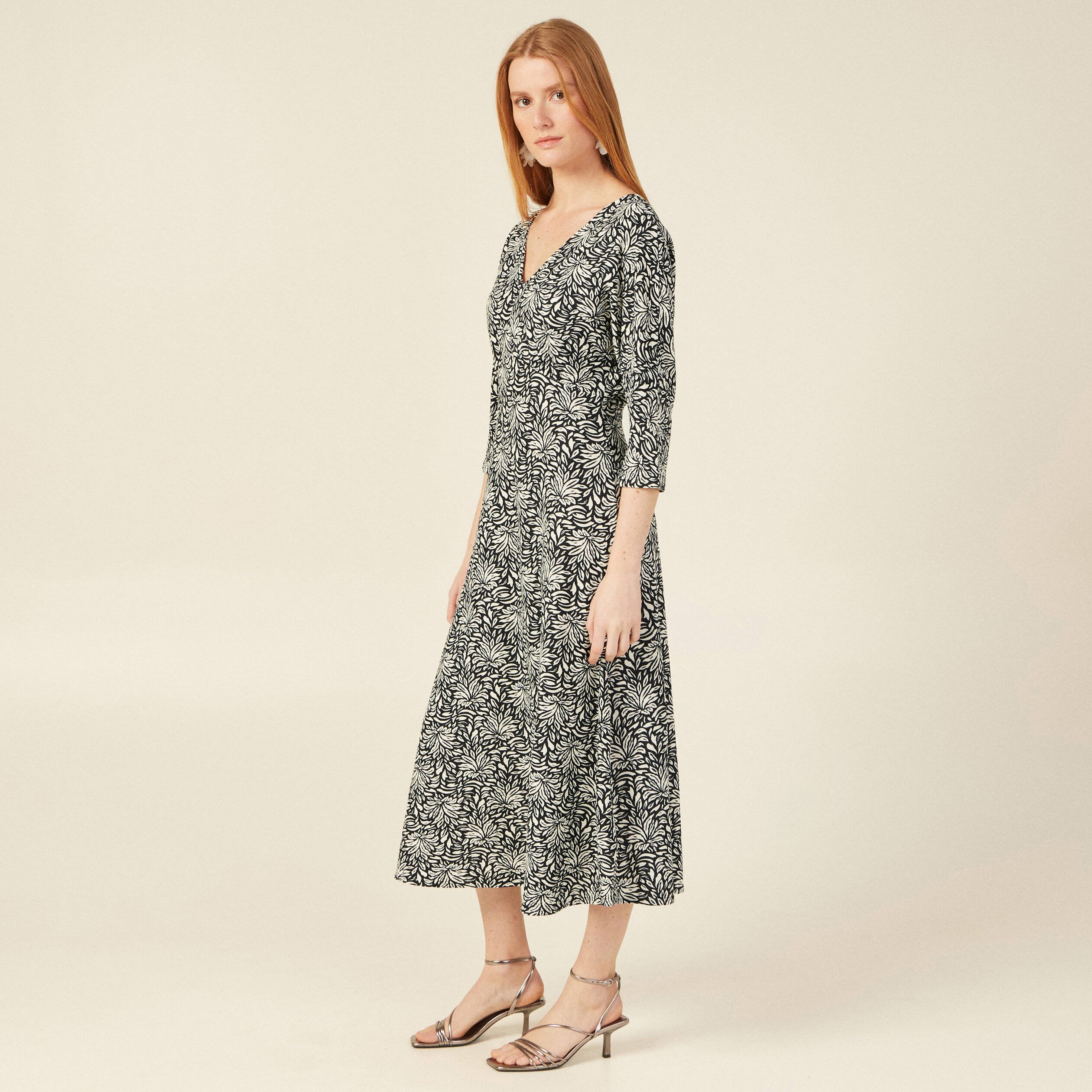 robe midi droite manches 34 noir femme Robe midi droite manches 3/4 noir femme
