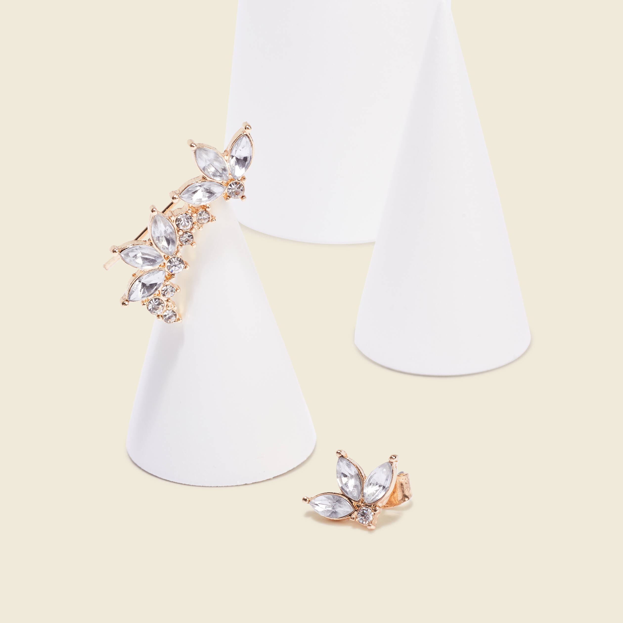 Boucles d'oreilles clous couleur or femme
