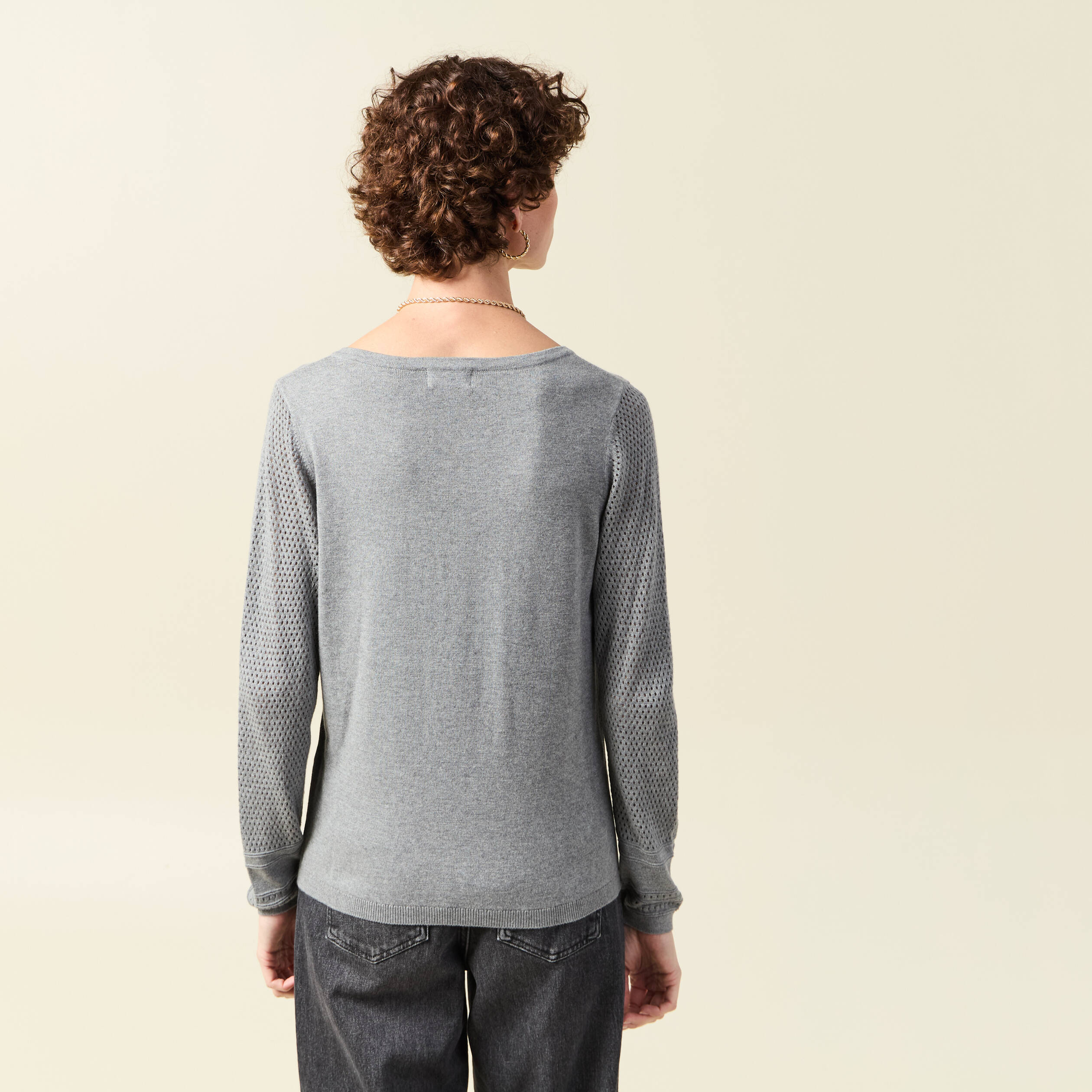pull a manches longues gris fonce femme Pull à manches longues gris foncé femme