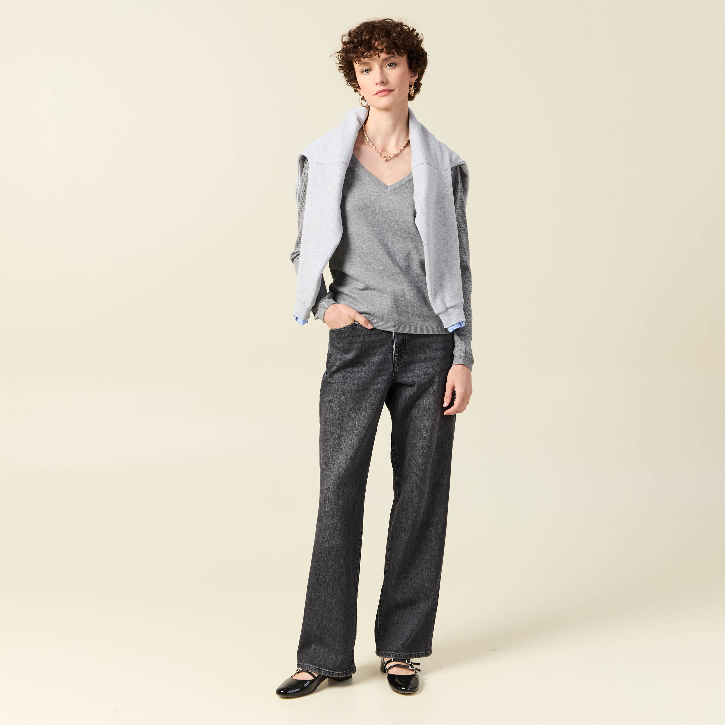 pull a manches longues gris fonce femme Pull à manches longues gris foncé femme
