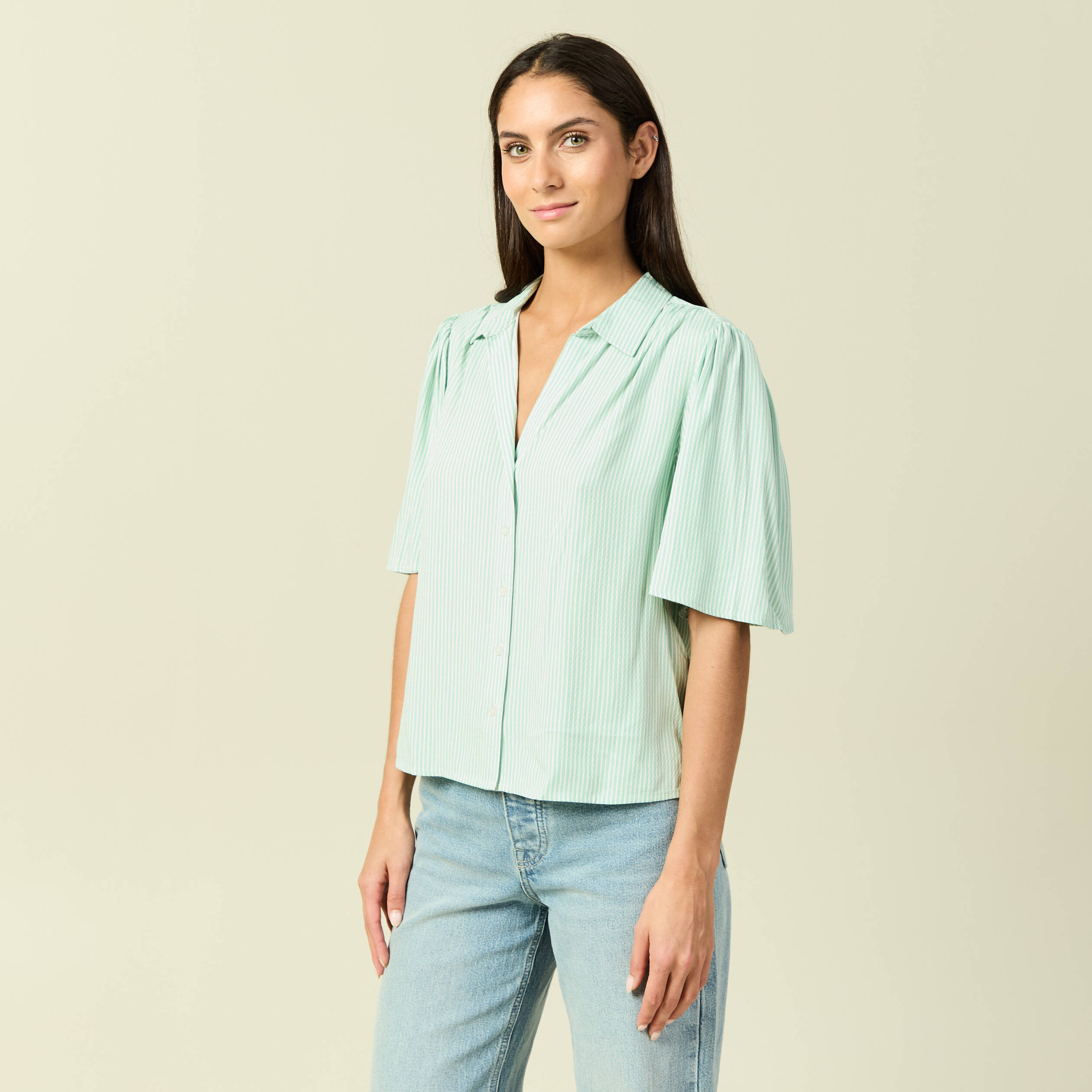 Chemise manches courtes vert pastel femme