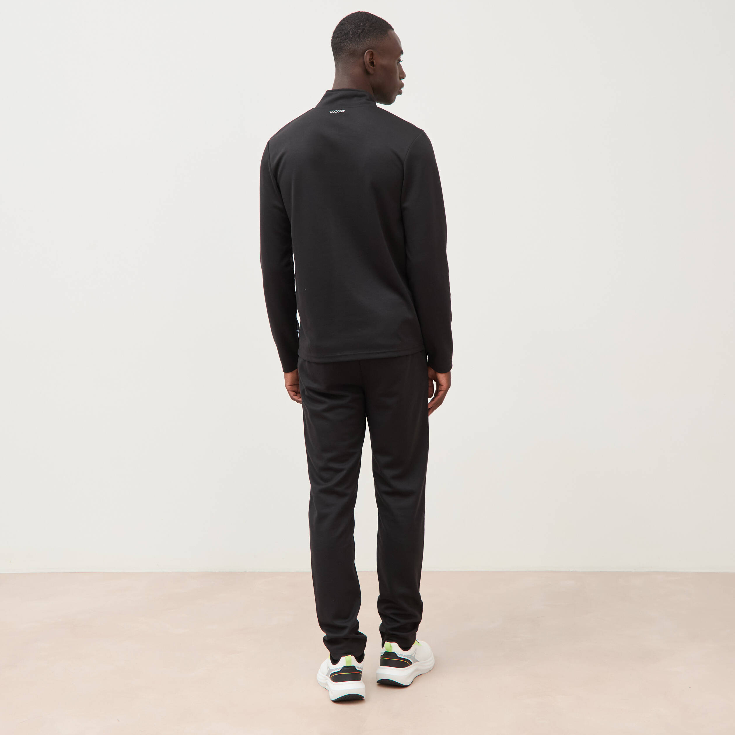 Sweat droit col montant manches longues noir homme