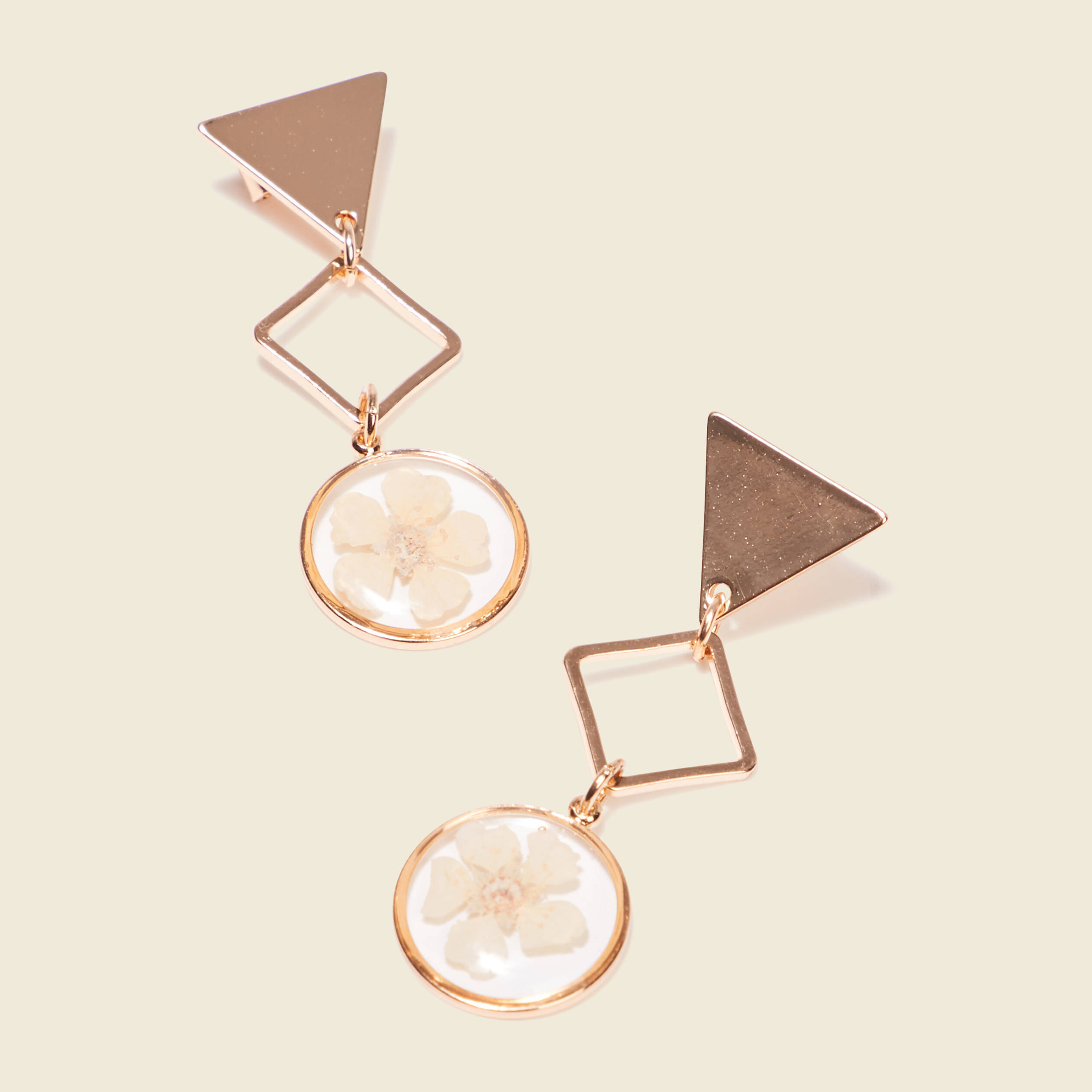 boucles doreilles pendantes ecru femme Boucles d'oreilles pendantes ecru femme