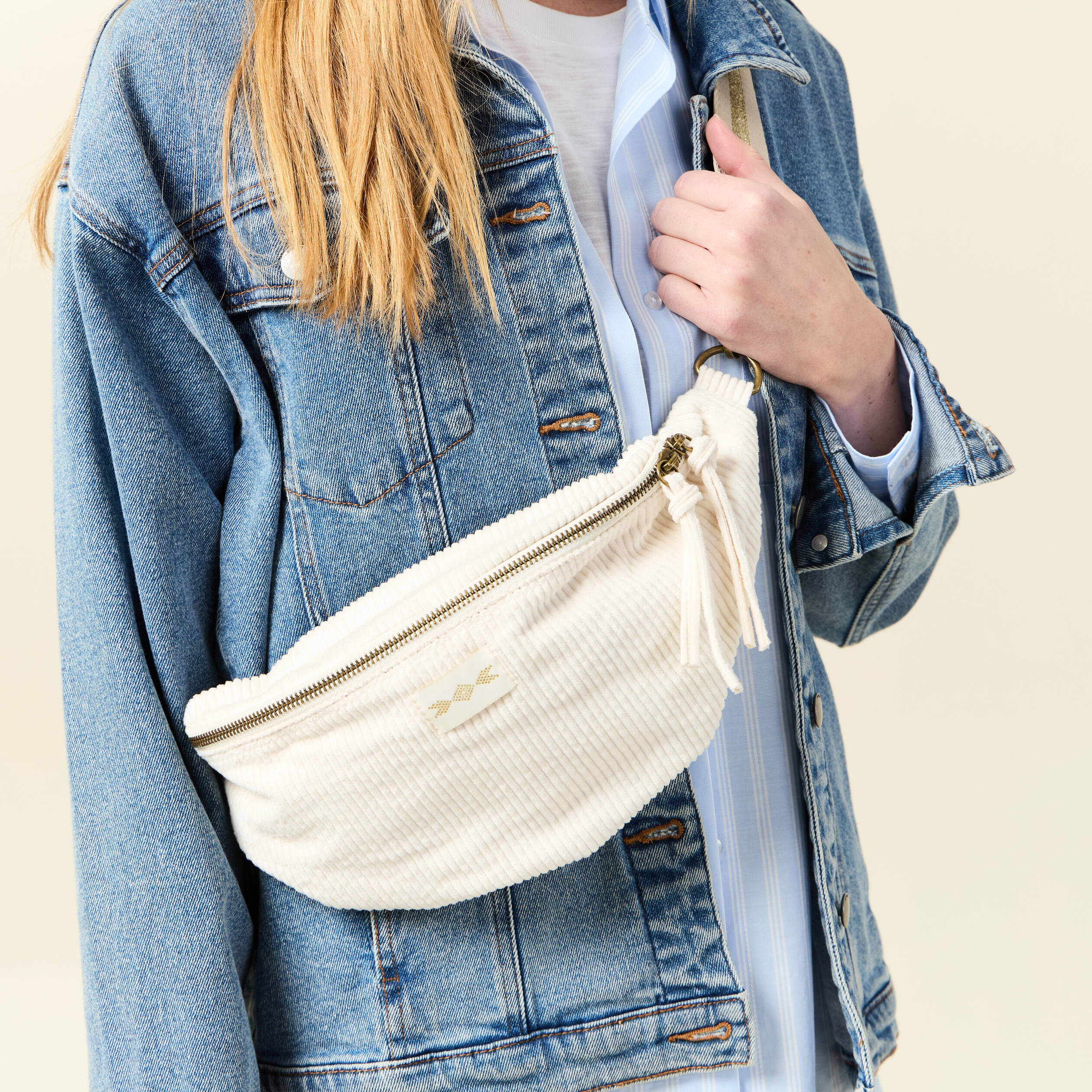 Sac banane velours côtelé creme femme Bonobo