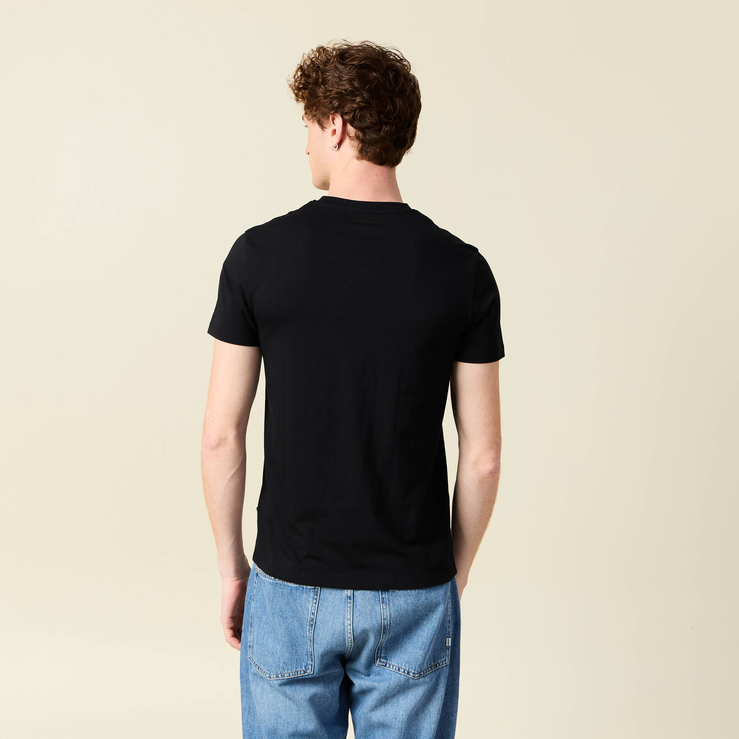 t shirt col v homme instinct noir homme T-shirt col V homme Instinct noir homme