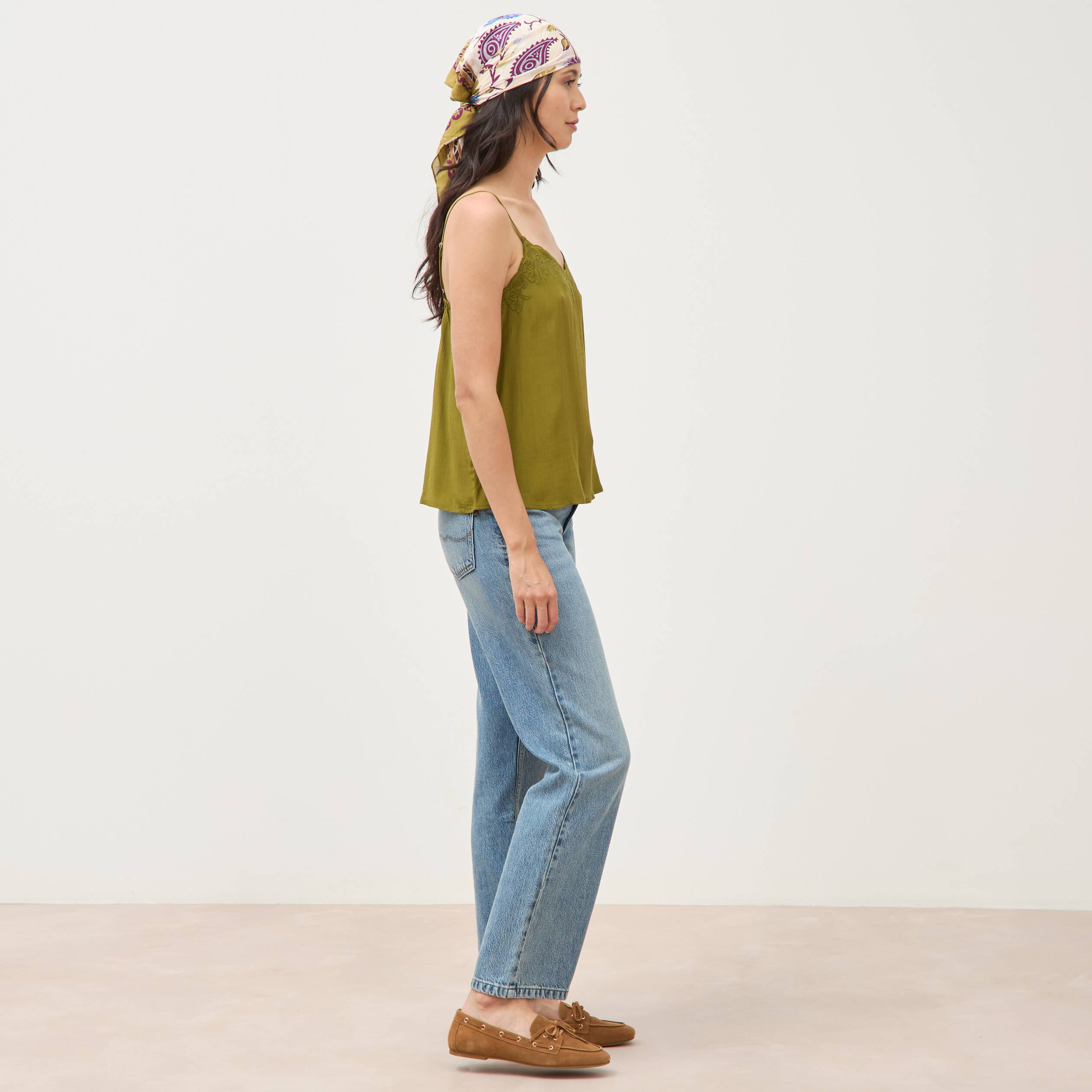Caraco col v bretelles brod&eacute; vert kaki femme