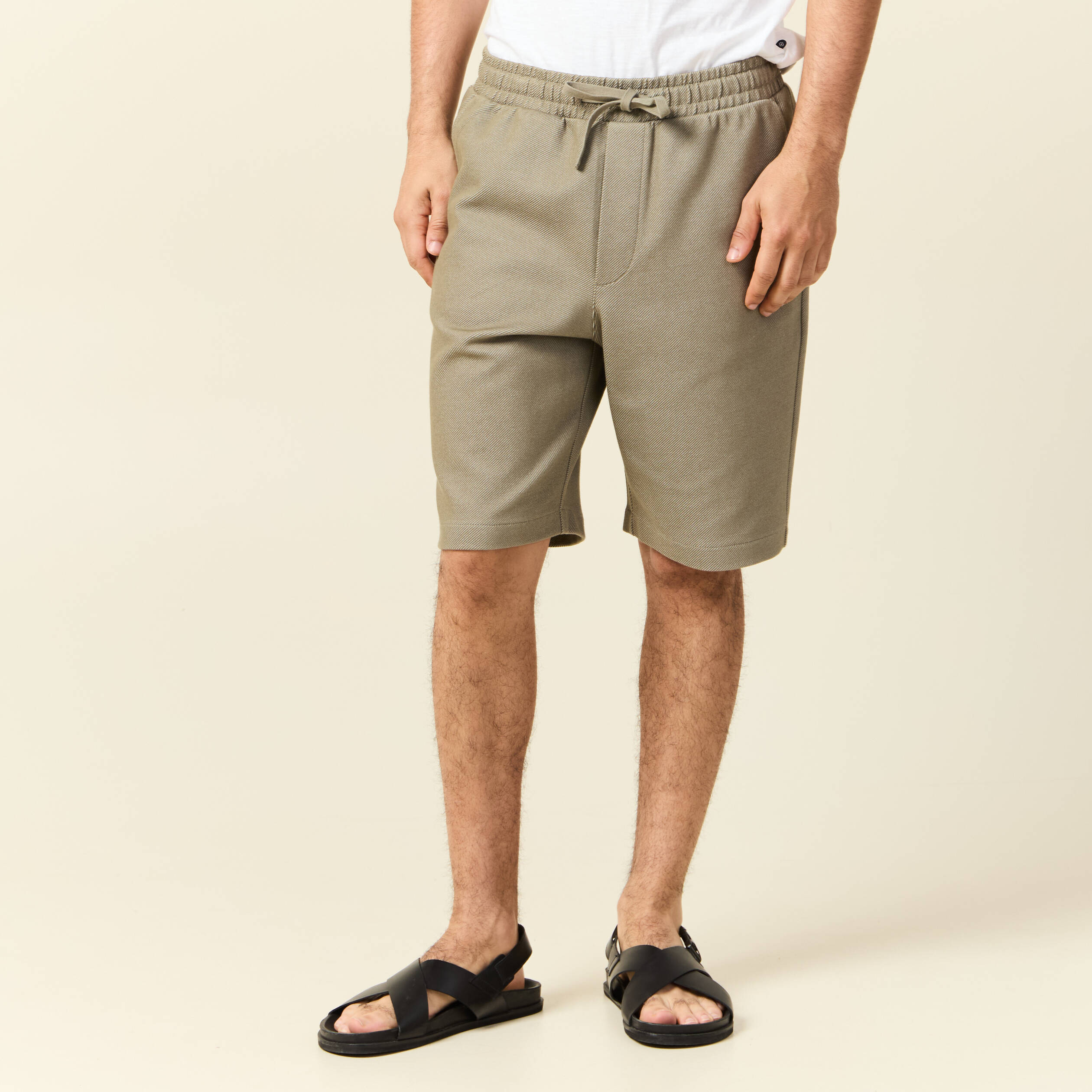 bermuda droit elastique vert kaki homme Bermuda droit élastiqué vert kaki homme