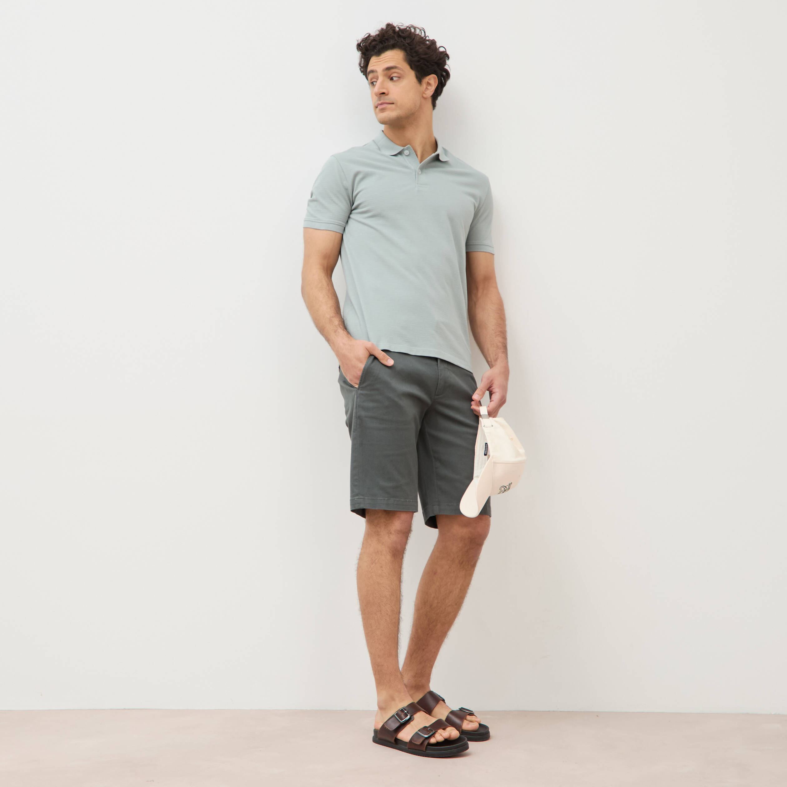 Polo cintr&eacute; en coton manches courtes vert clair homme