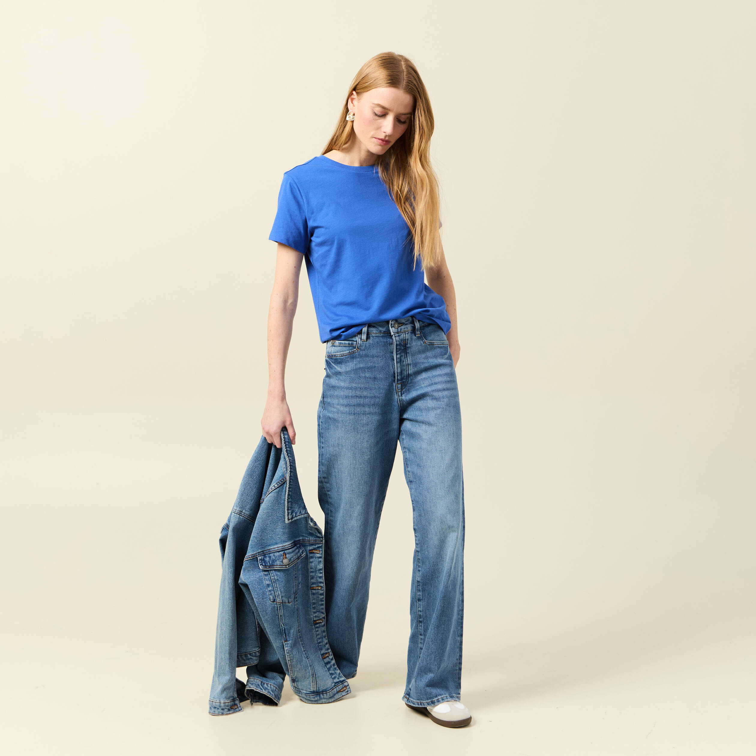 t shirt manches courtes bleu electrique femme T-shirt manches courtes bleu electrique femme