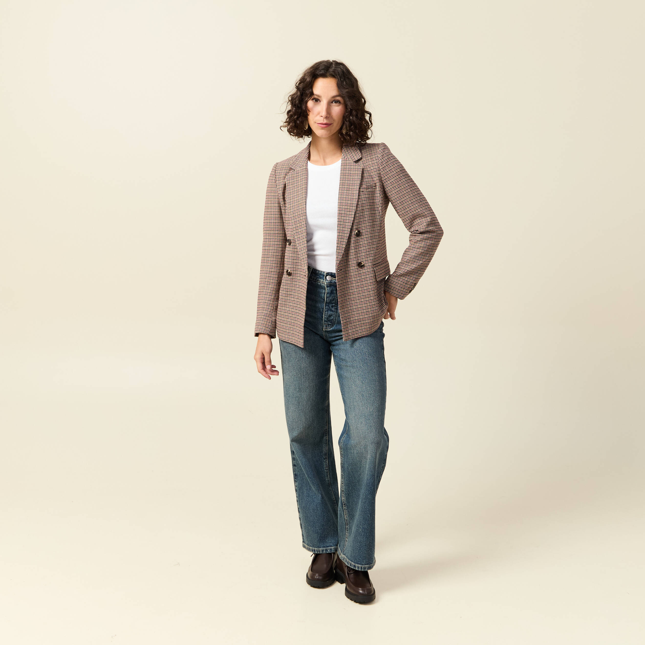 t shirt cintre col rond manches courtes blanc femme T-shirt cintré col rond manches courtes blanc femme