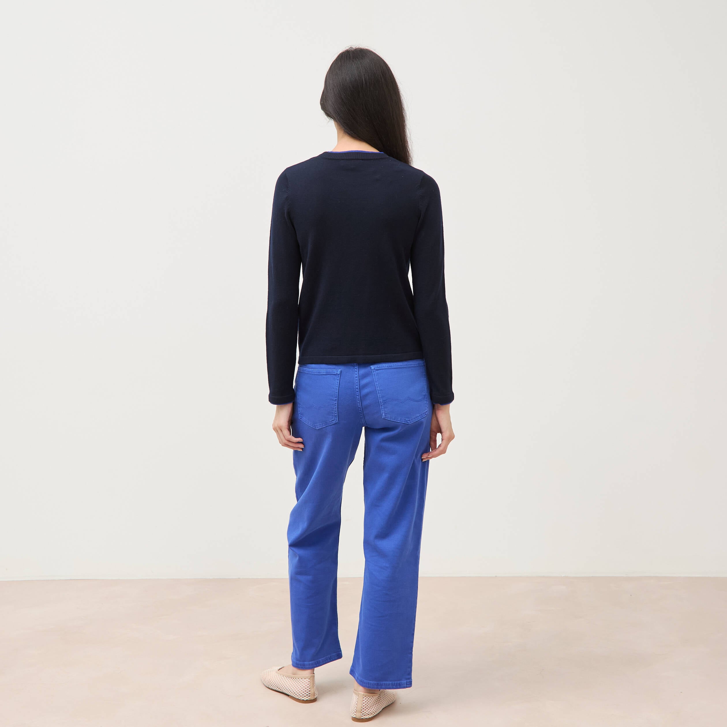 Pull fin col rond manches longues bleu fonc&eacute; femme