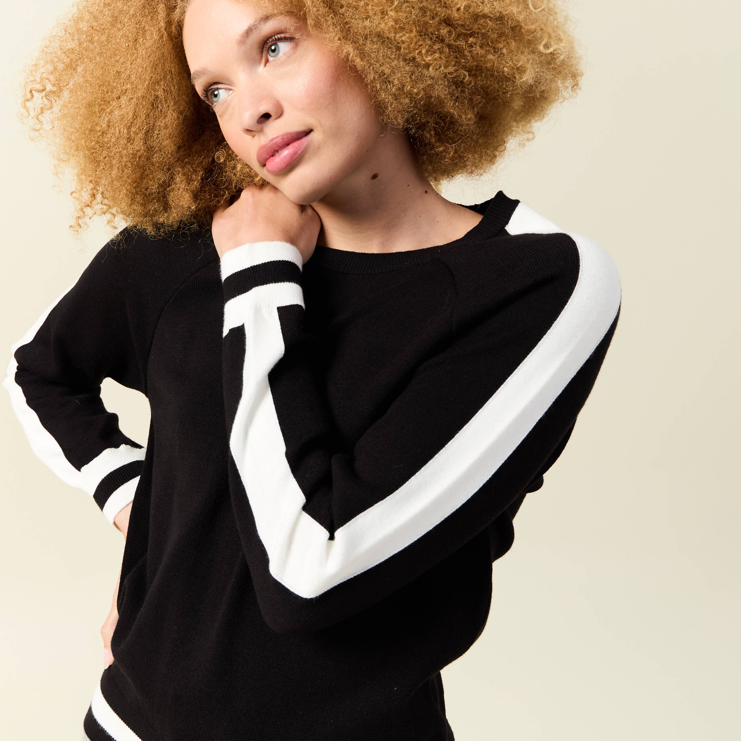 pull col rond manches longues noir femme Pull col rond manches longues noir femme