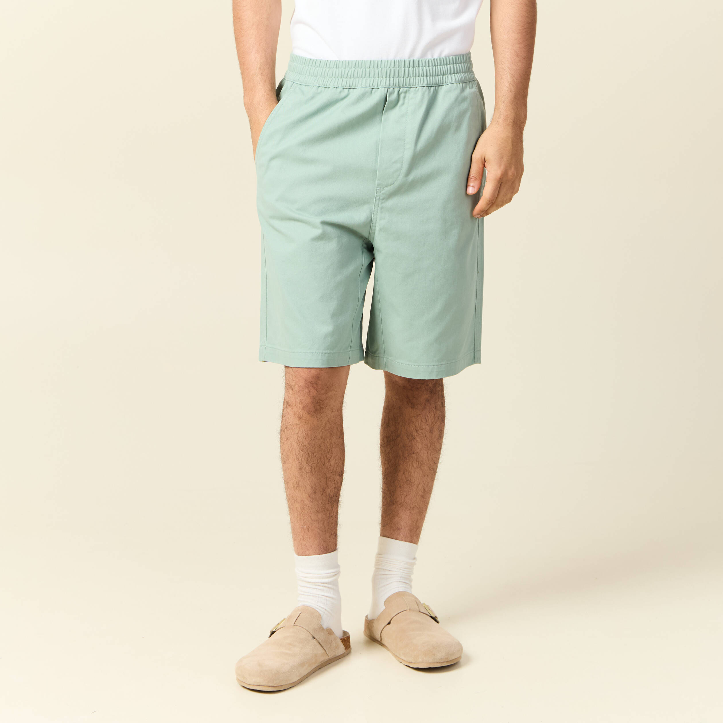 bermuda droit vert olive homme Bermuda droit vert olive homme