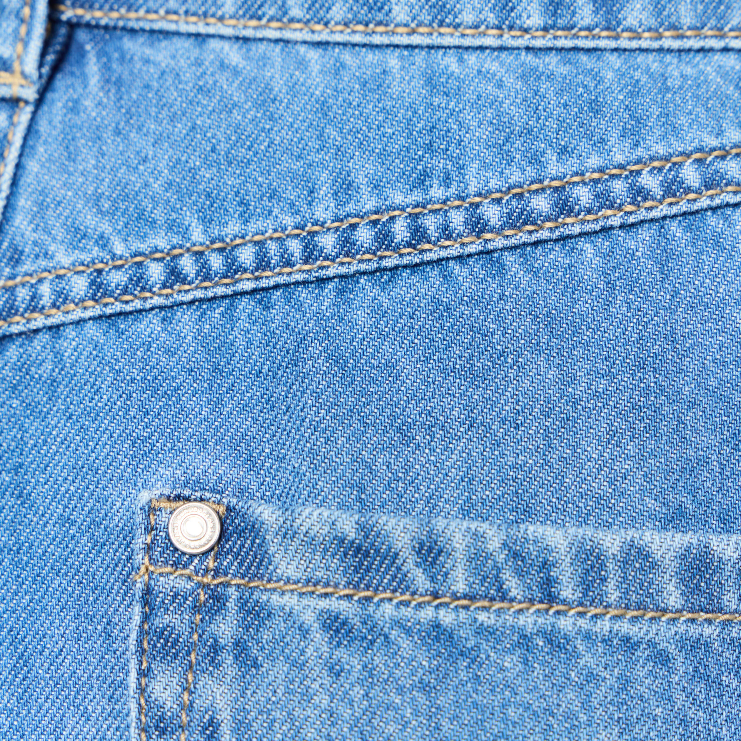 short droit en jean a pinces denim baby bleu femme Short droit en jean à pinces denim baby bleu femme