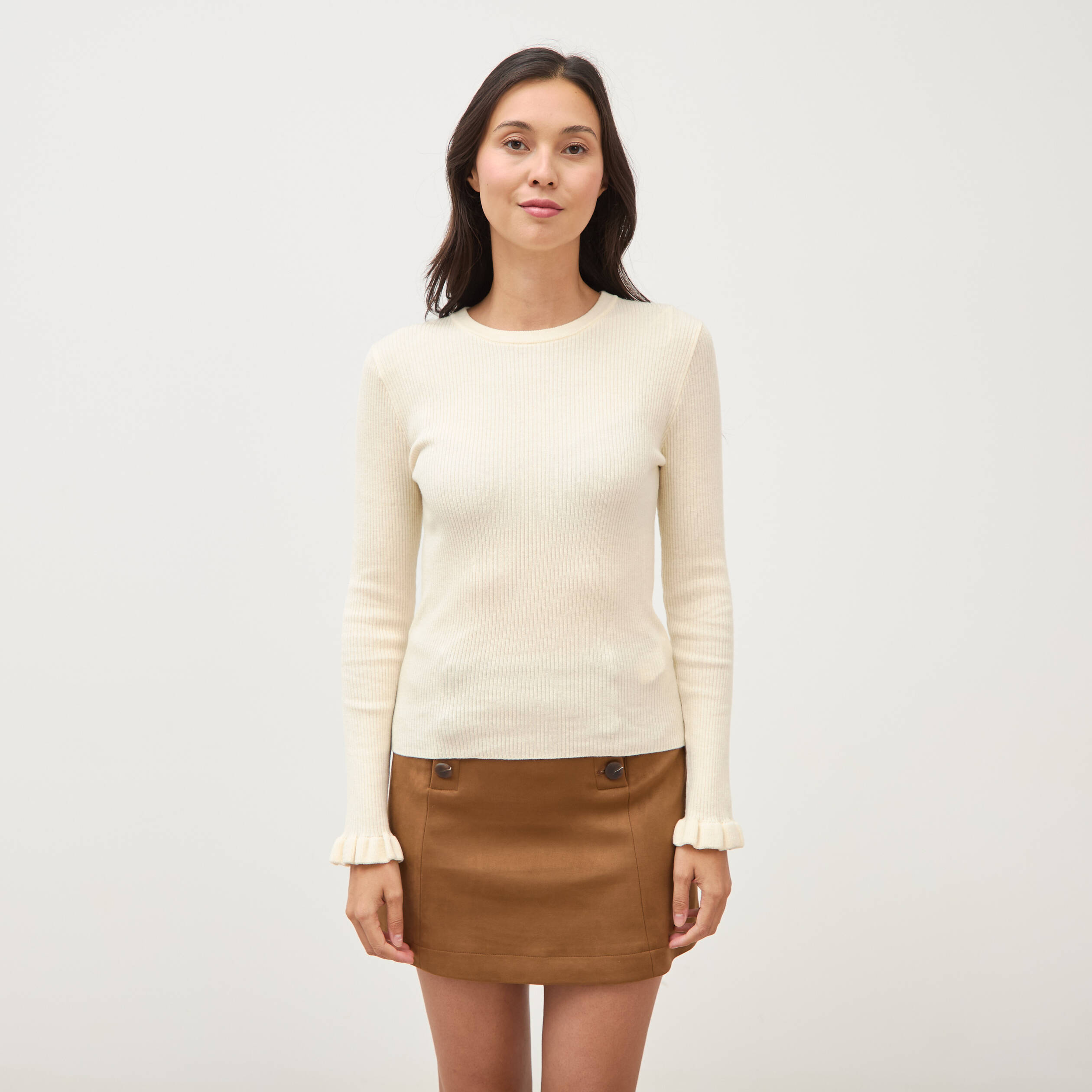 Pull cintr&eacute; col rond manches longues creme femme