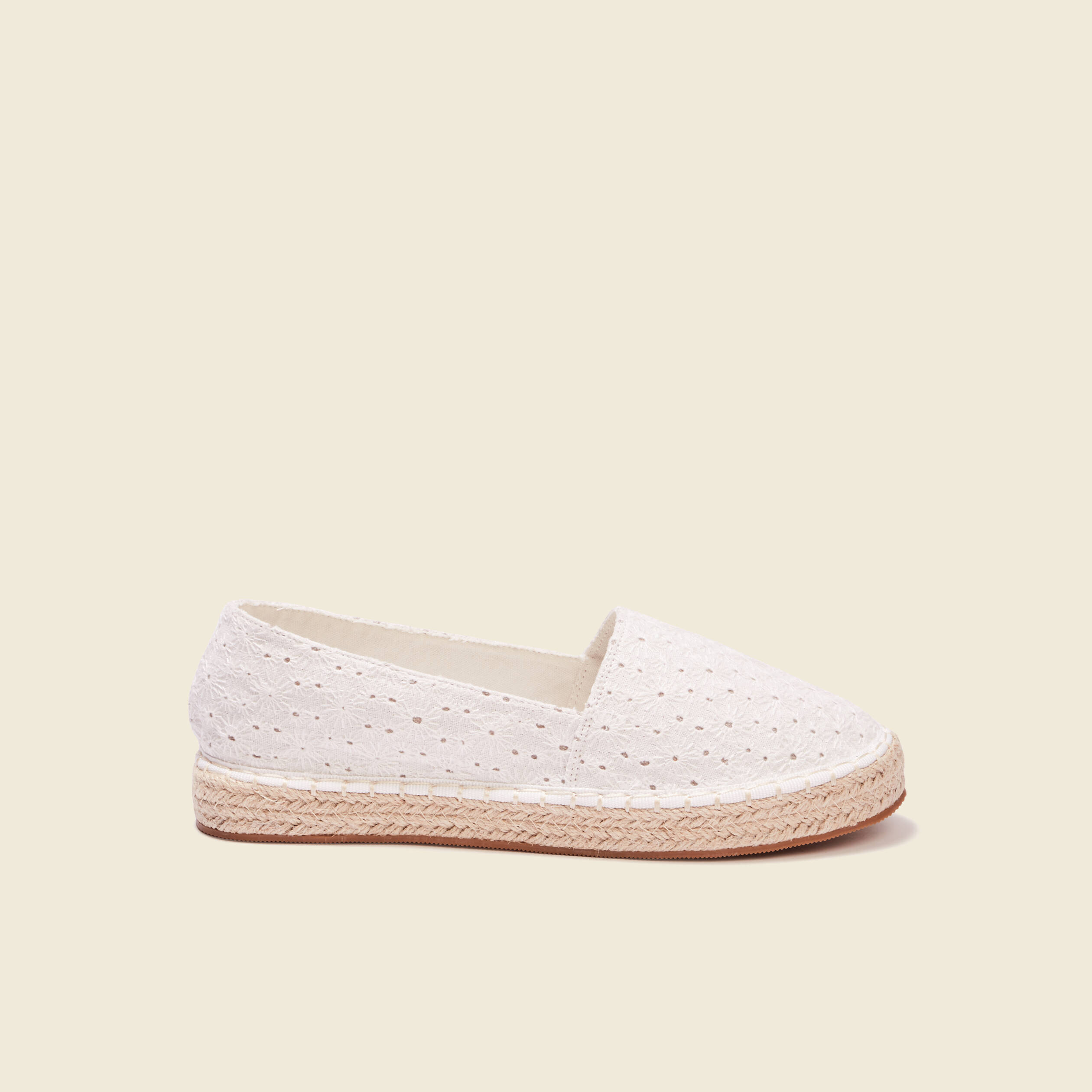 espadrilles plates brodees ecru femme Espadrilles plates brodées ecru femme