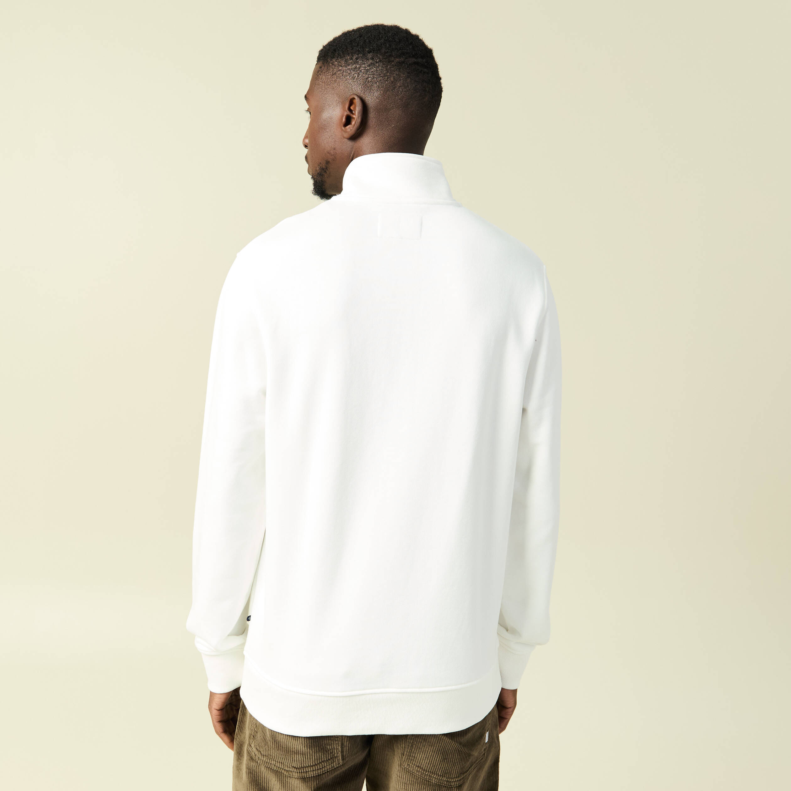 Sweat col montant manches longues ecru homme