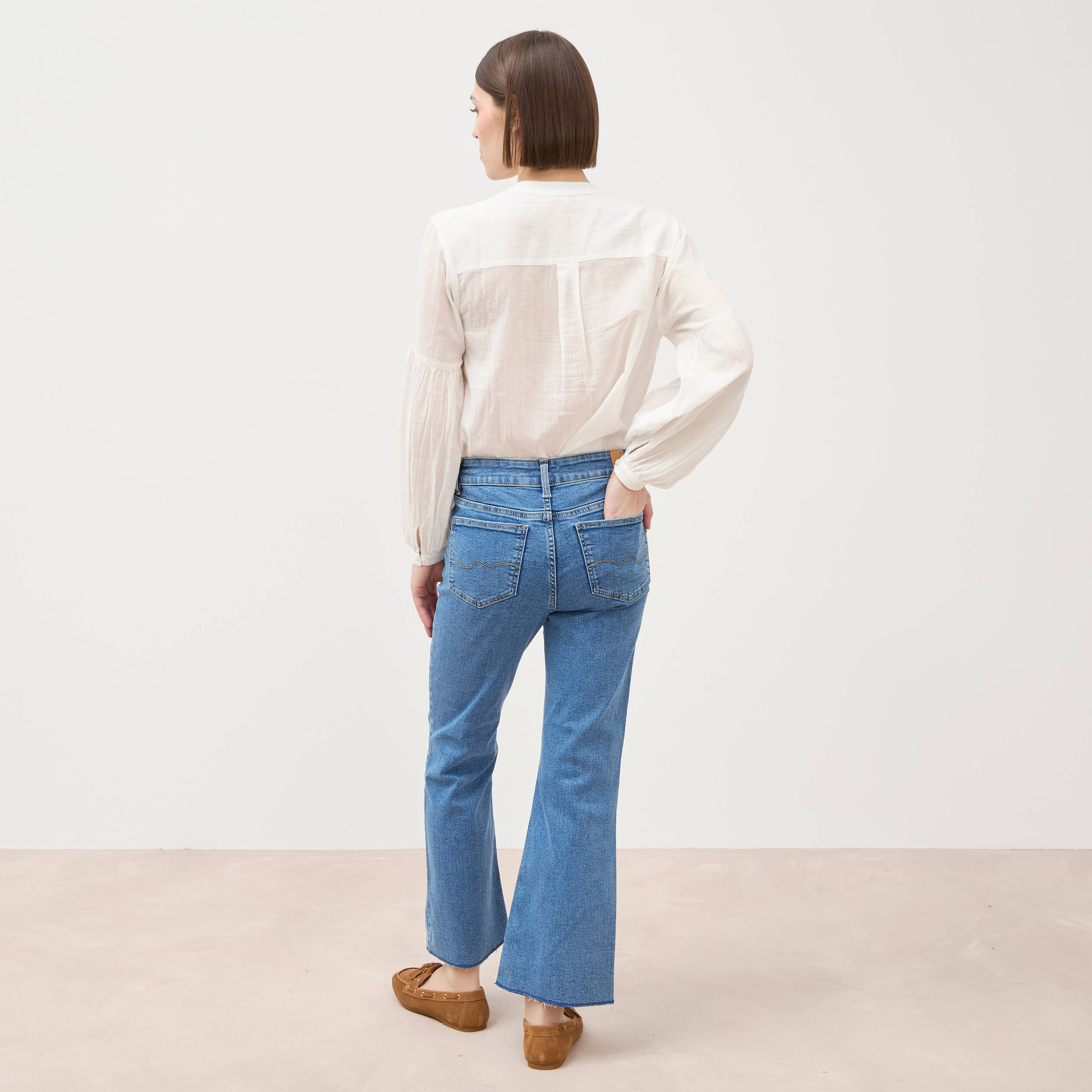 Jeans bootcut cropped taille bascul&eacute;e denim used femme