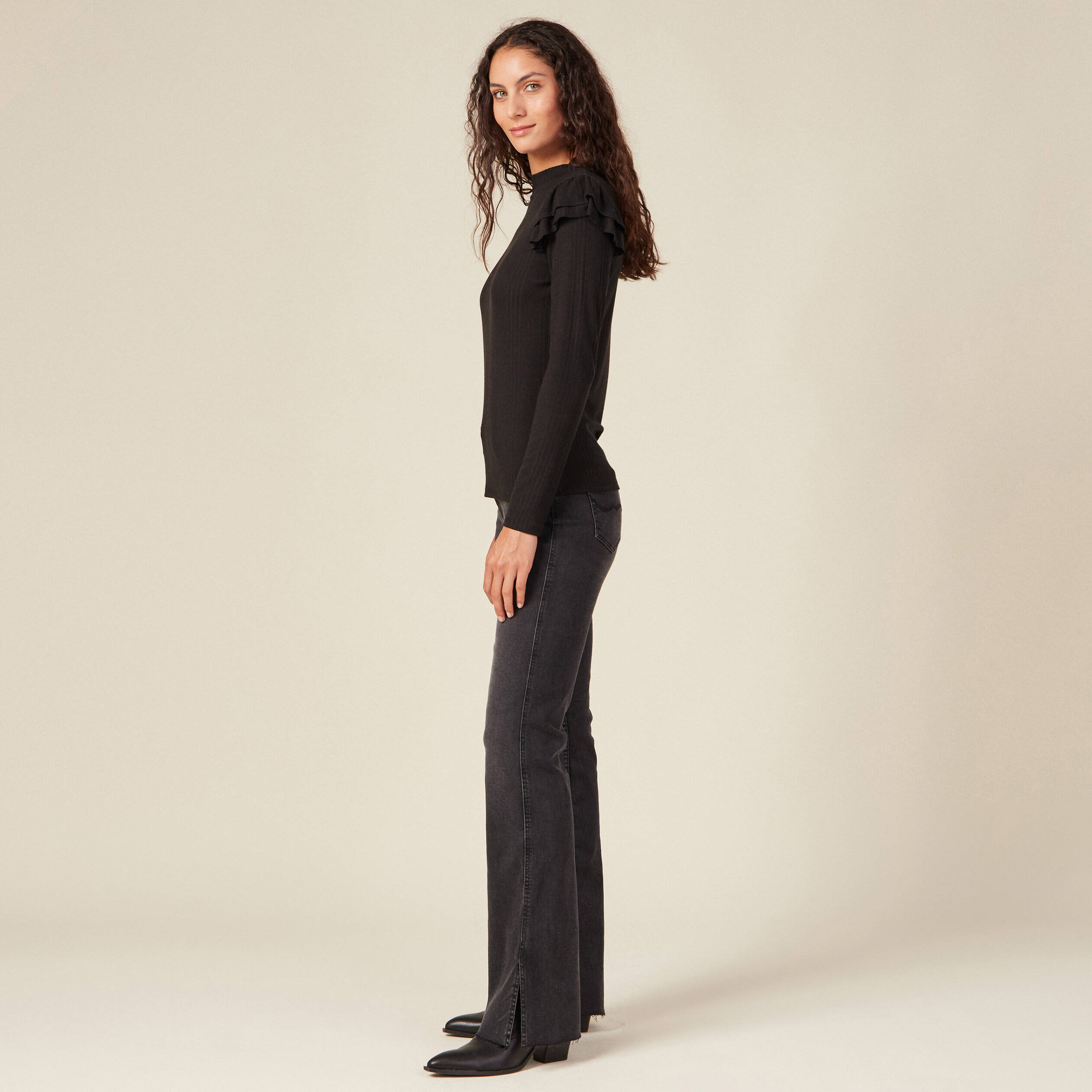 T-shirt manches longues côtelé noir femme