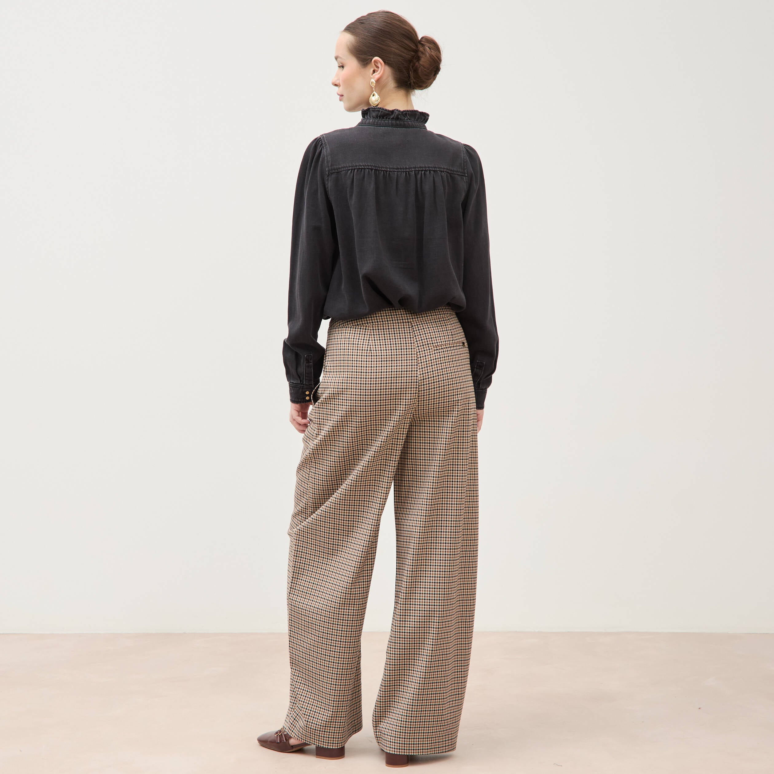 Pantalon barrel bas resserr&eacute; &agrave; carreaux ficelle femme