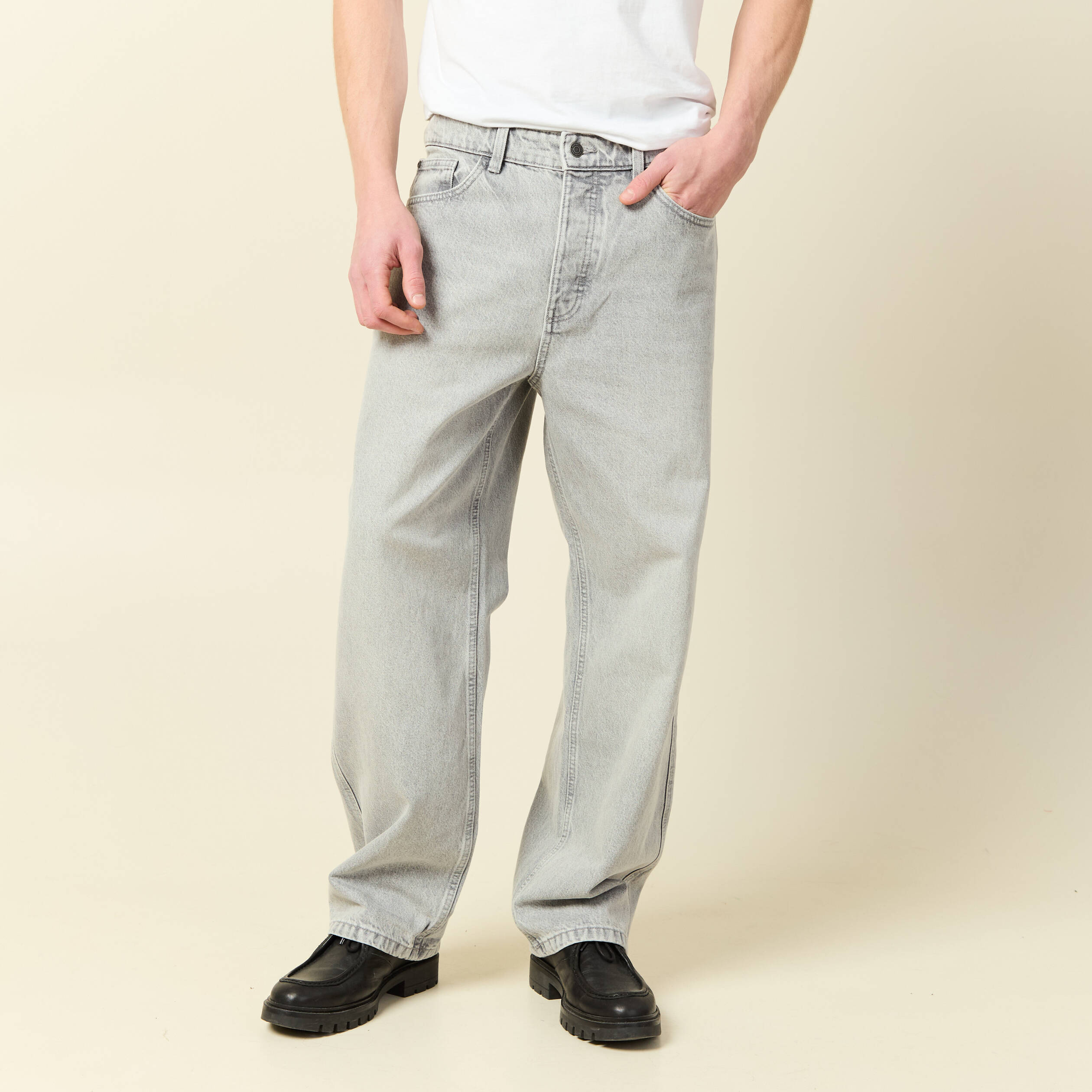 Jeans large 5 poches longueur 32 denim gris clair homme