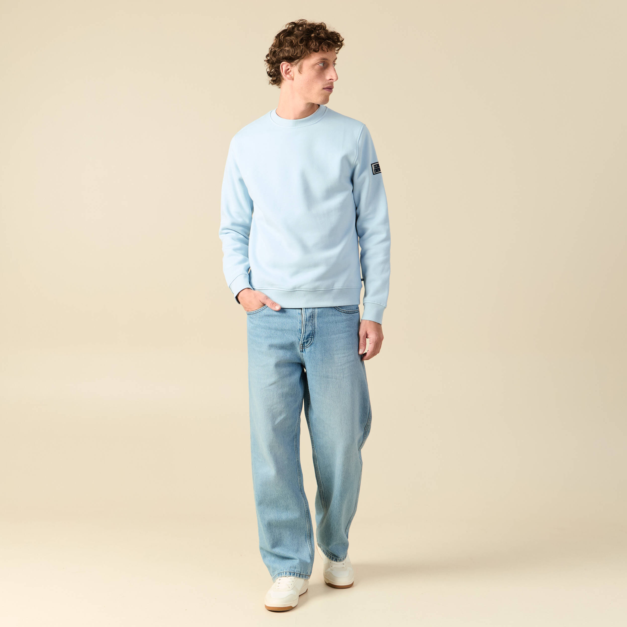 Sweat manches longues avec broderie bleu ciel homme