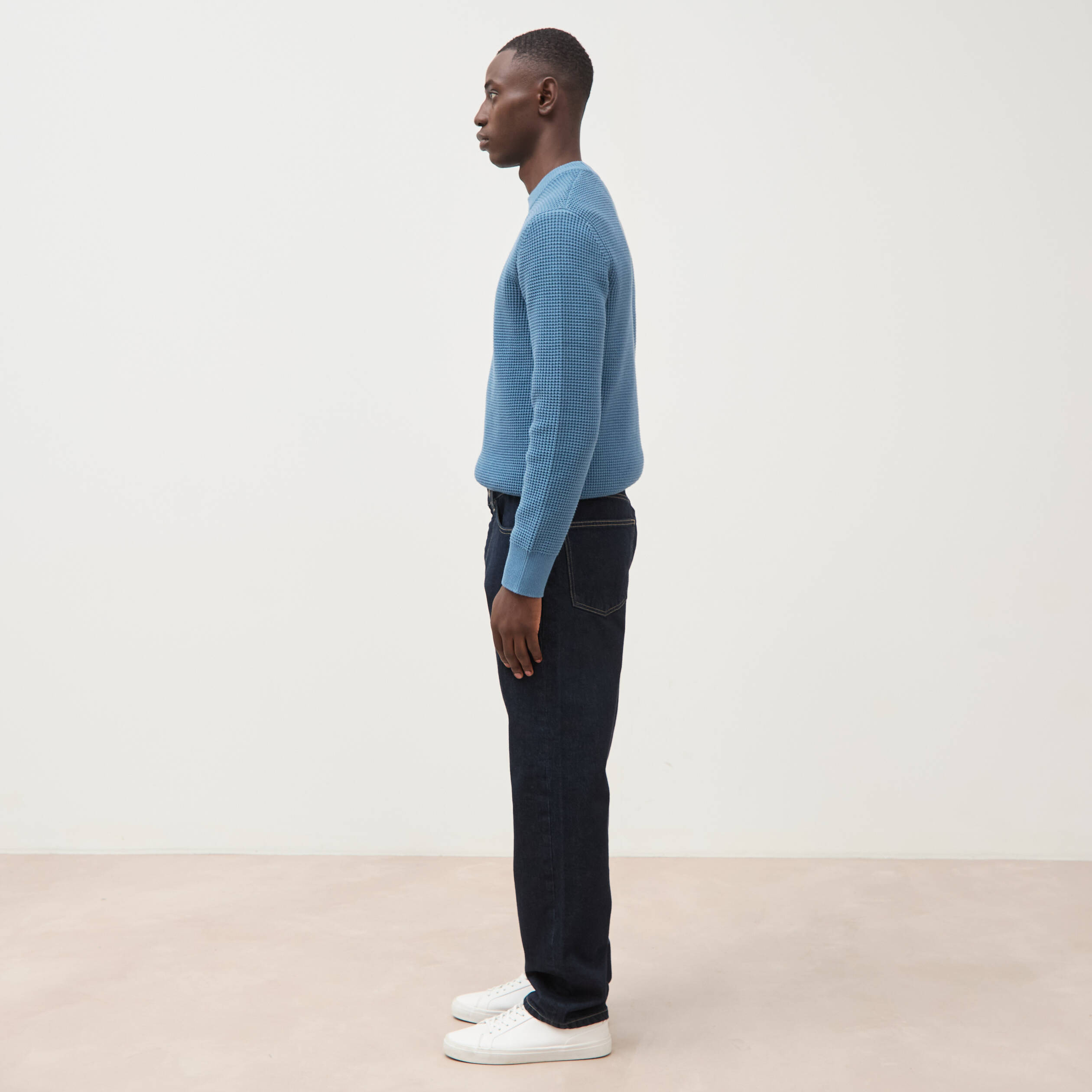 Jeans straight longueur 32 en coton denim brut rinse homme