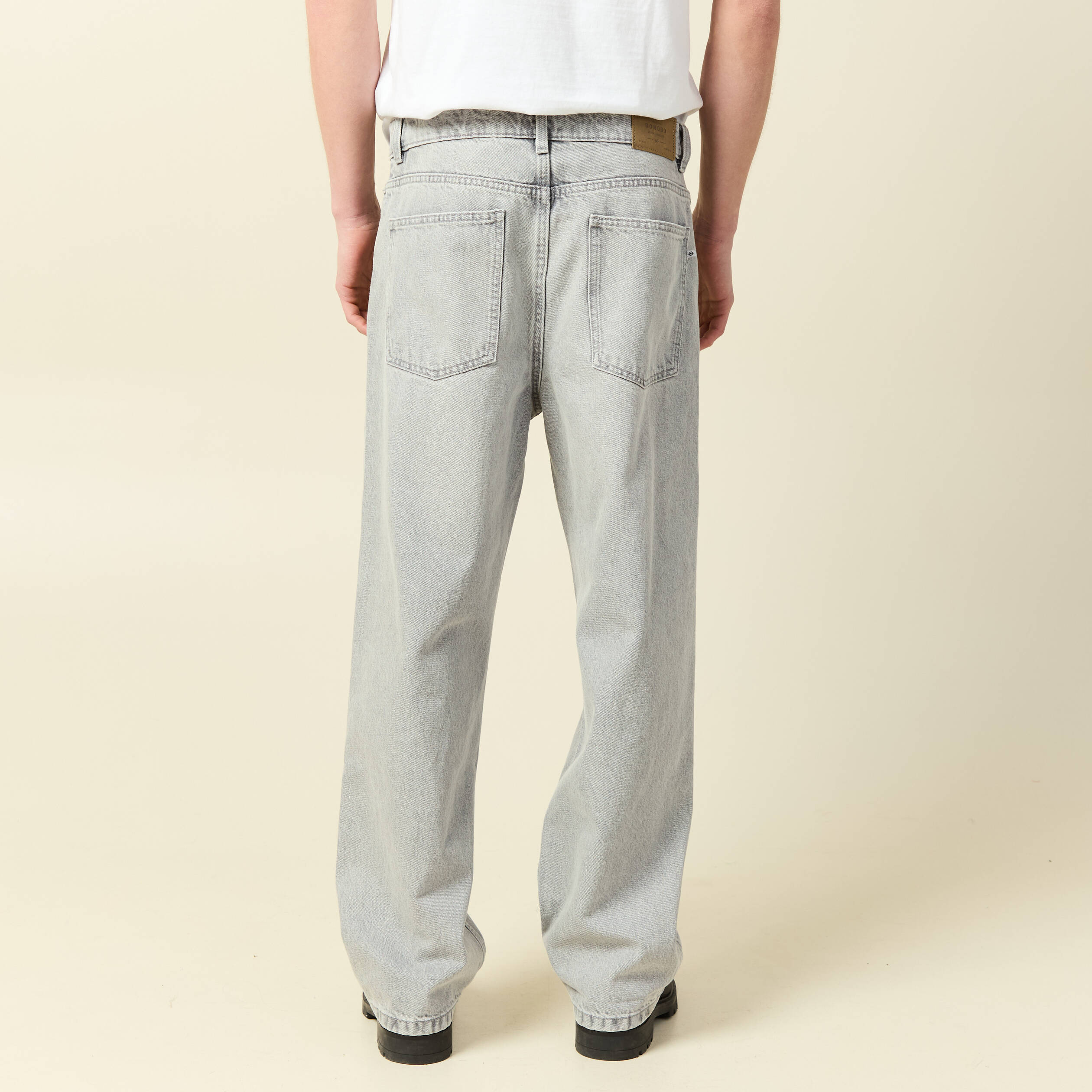 Jeans large 5 poches longueur 32 denim gris clair homme