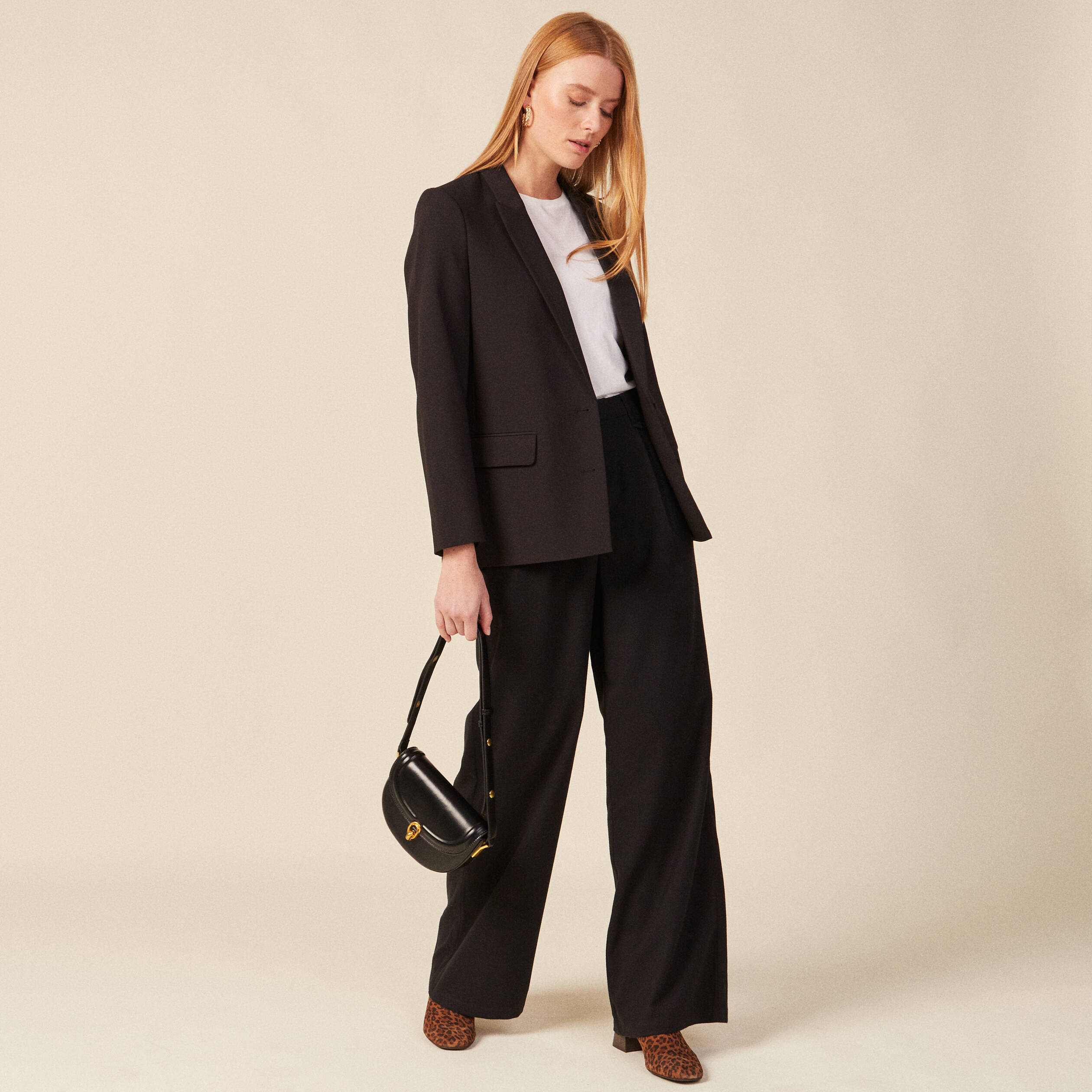 Pantalon large avec pinces noir femme
