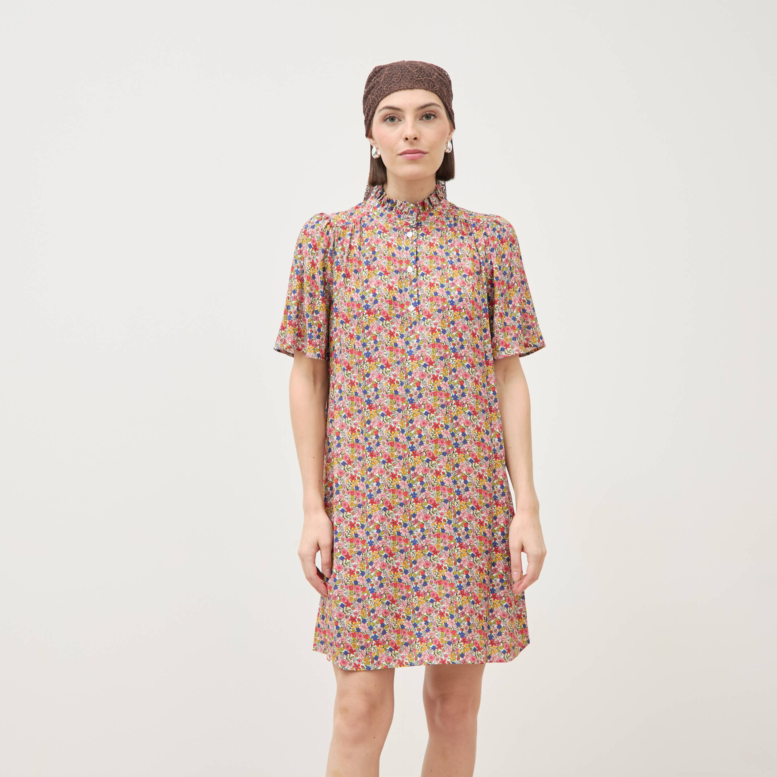Robe manches courtes col montant multicolore femme
