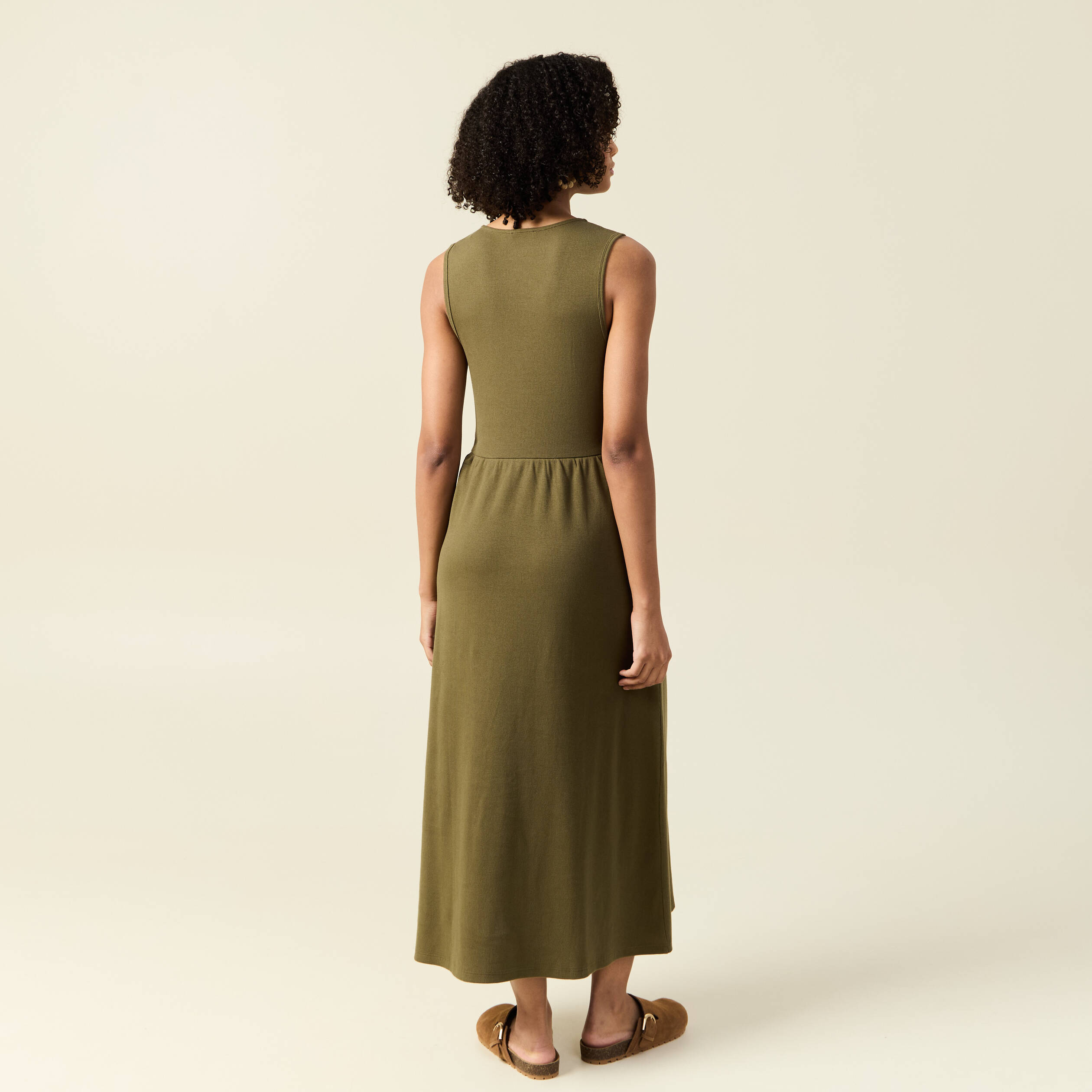 robe longue droite boutons vert kaki femme Robe longue droite boutons vert kaki femme
